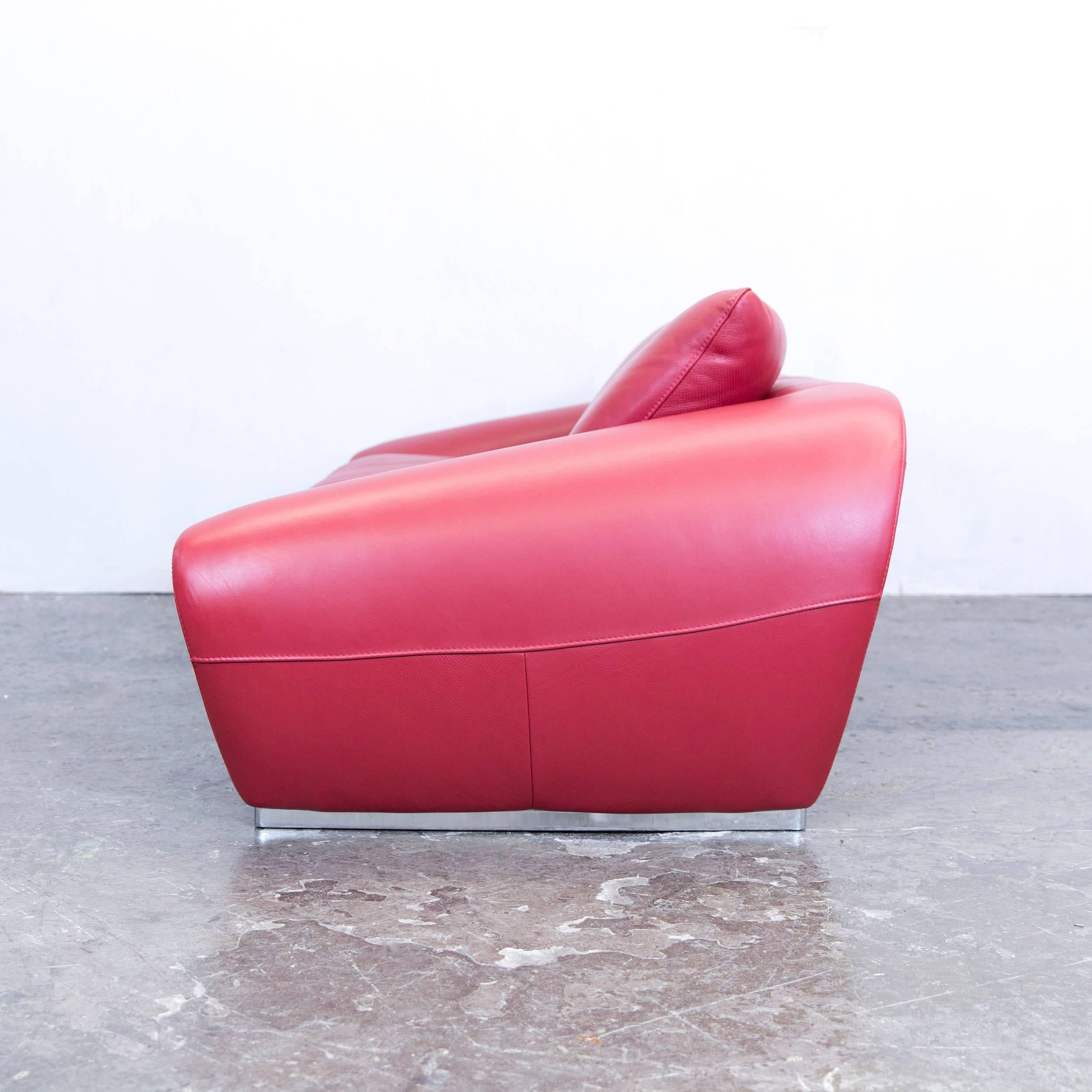 Chateau d'Ax Voga Designer Sofa Leather Red Three-Seat Function Couch Modern In Excellent Condition In Cologne, DE