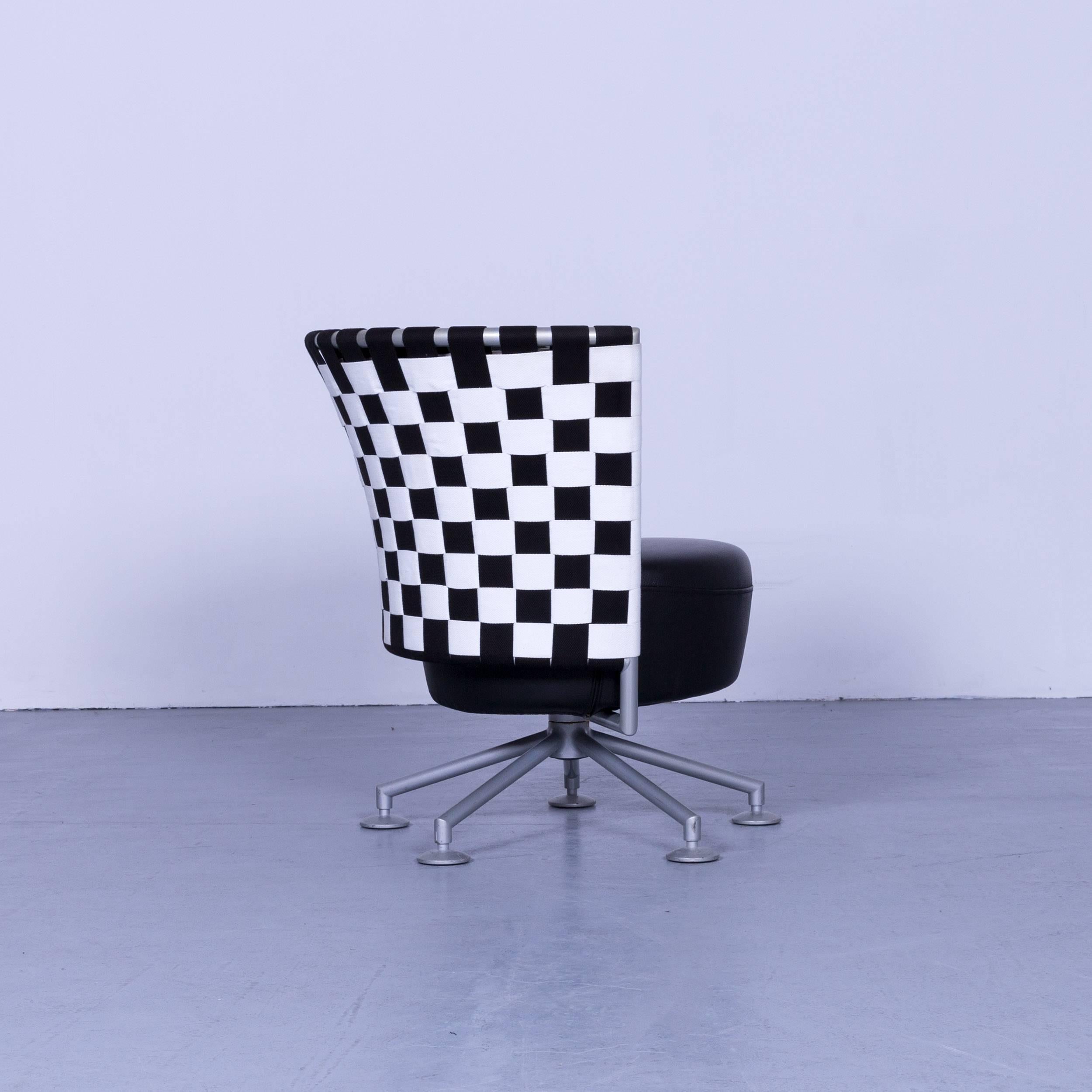 COR Circo Designer-Sessel aus schwarzem und weißem Leder mit einem Sitz und Stoffbezug (21. Jahrhundert und zeitgenössisch)