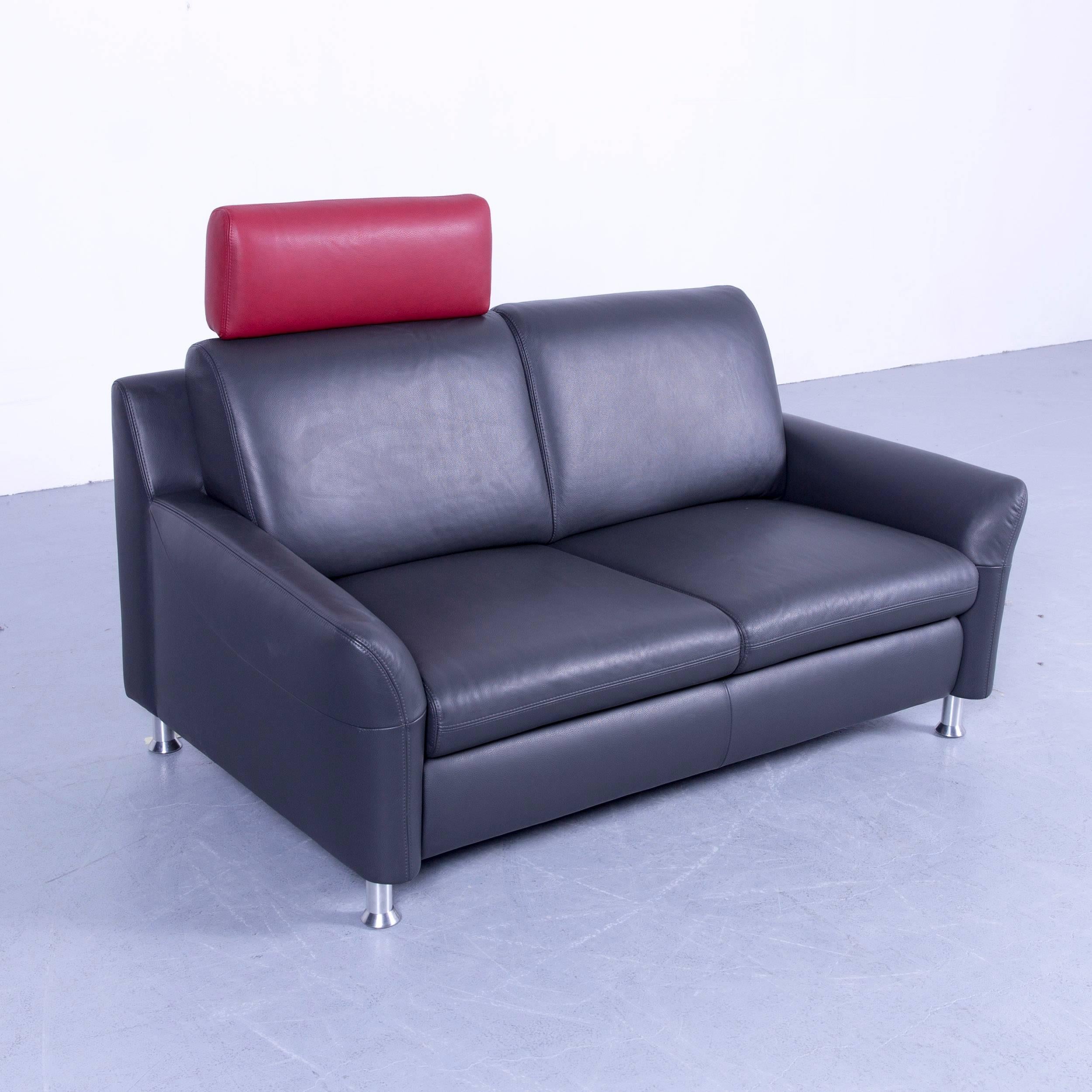 Willi Schillig Designer Sofa Two-Seat Anthrazit Grey Red Leather Couch In Excellent Condition In Cologne, DE