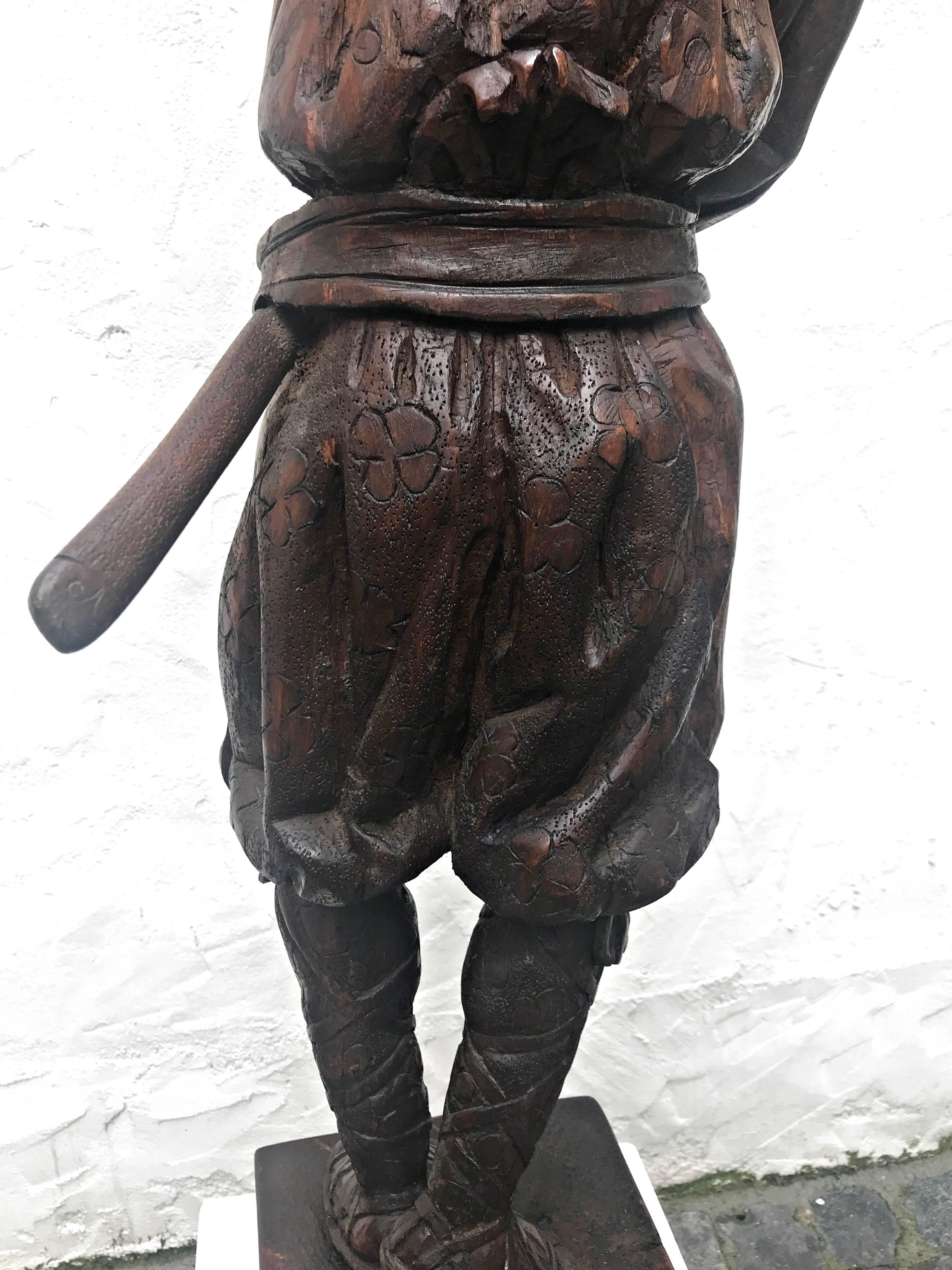Big Wooden Carved Sculpture of a Samurai, 19th Century, Probably French For Sale 5