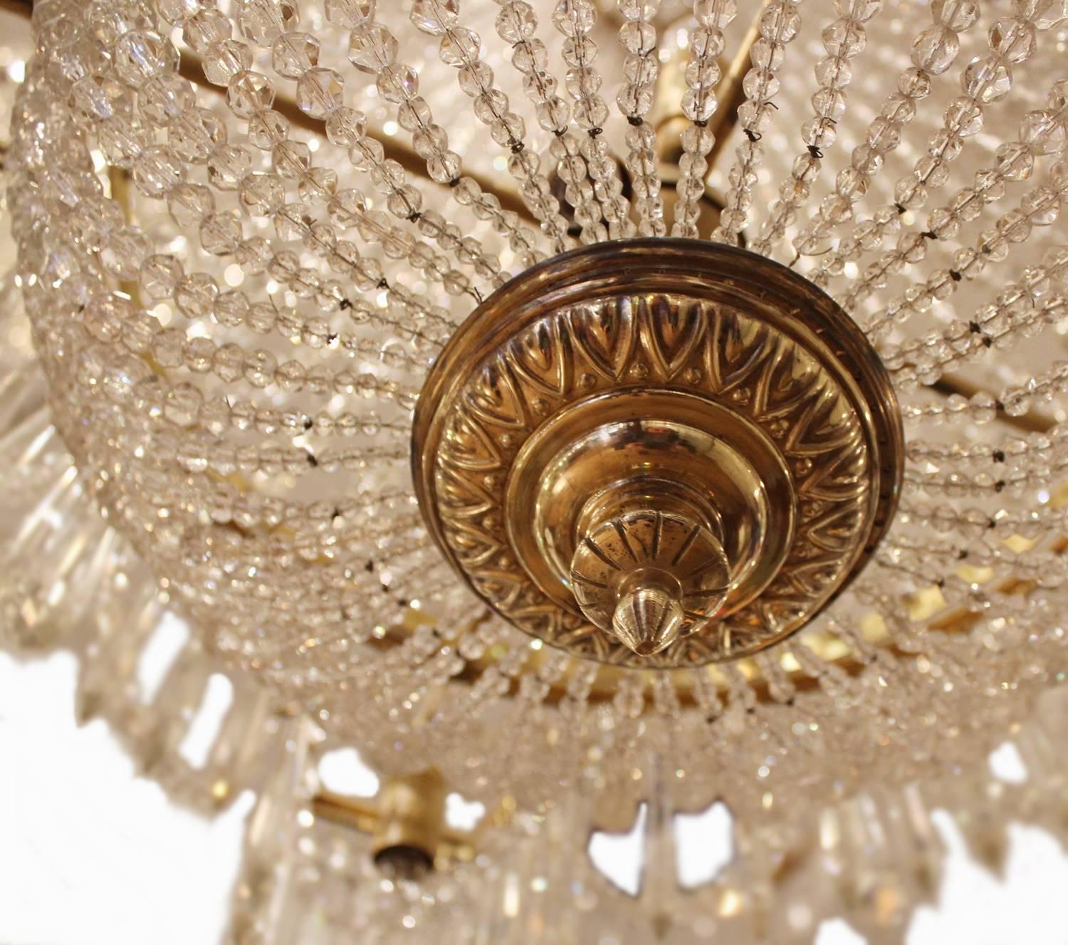 19th Century Cut-Glass Belle-Epoque Chandelier In Good Condition For Sale In Stockholm, SE