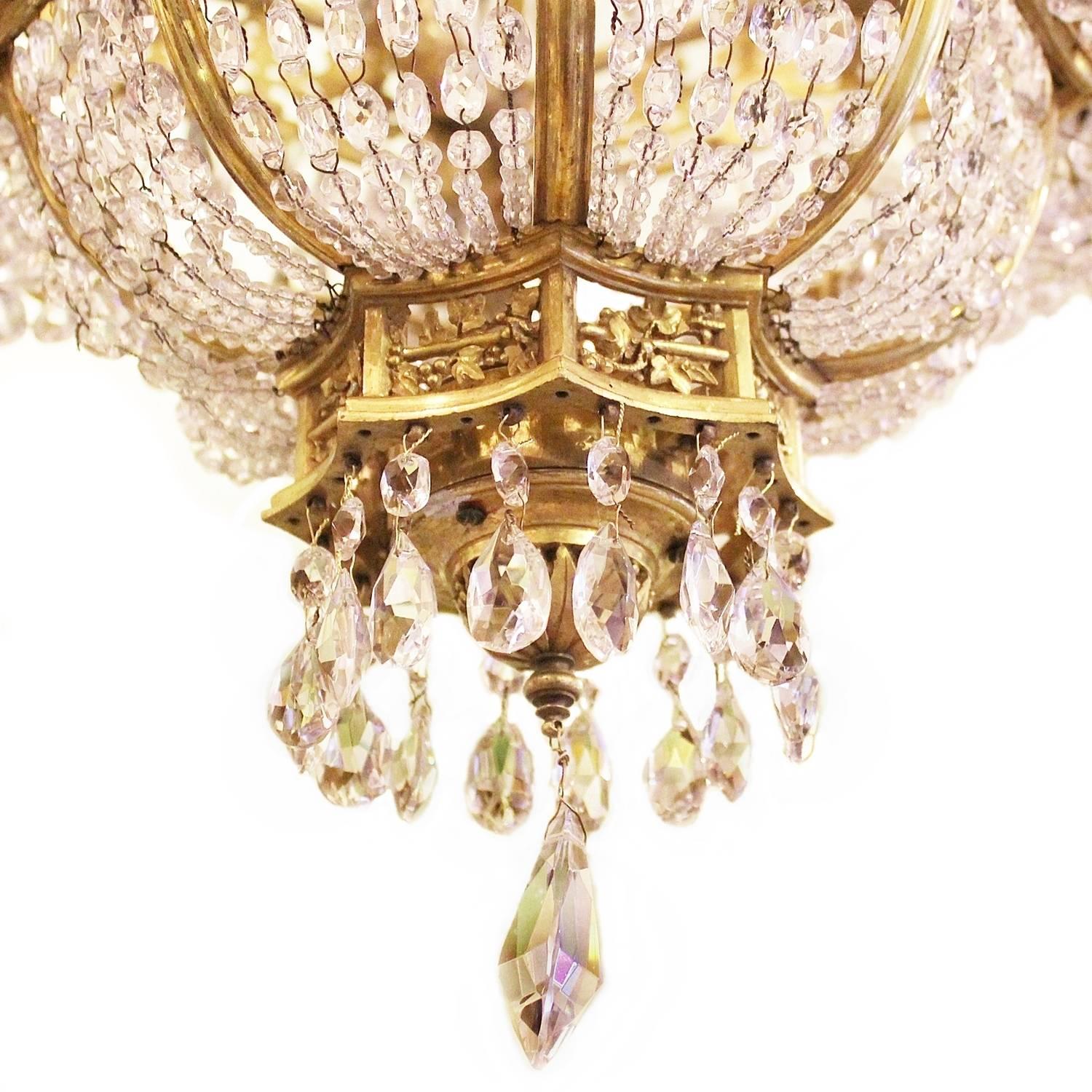Mid-19th Century French Gilt Bronze and Crystal Chandelier For Sale 1