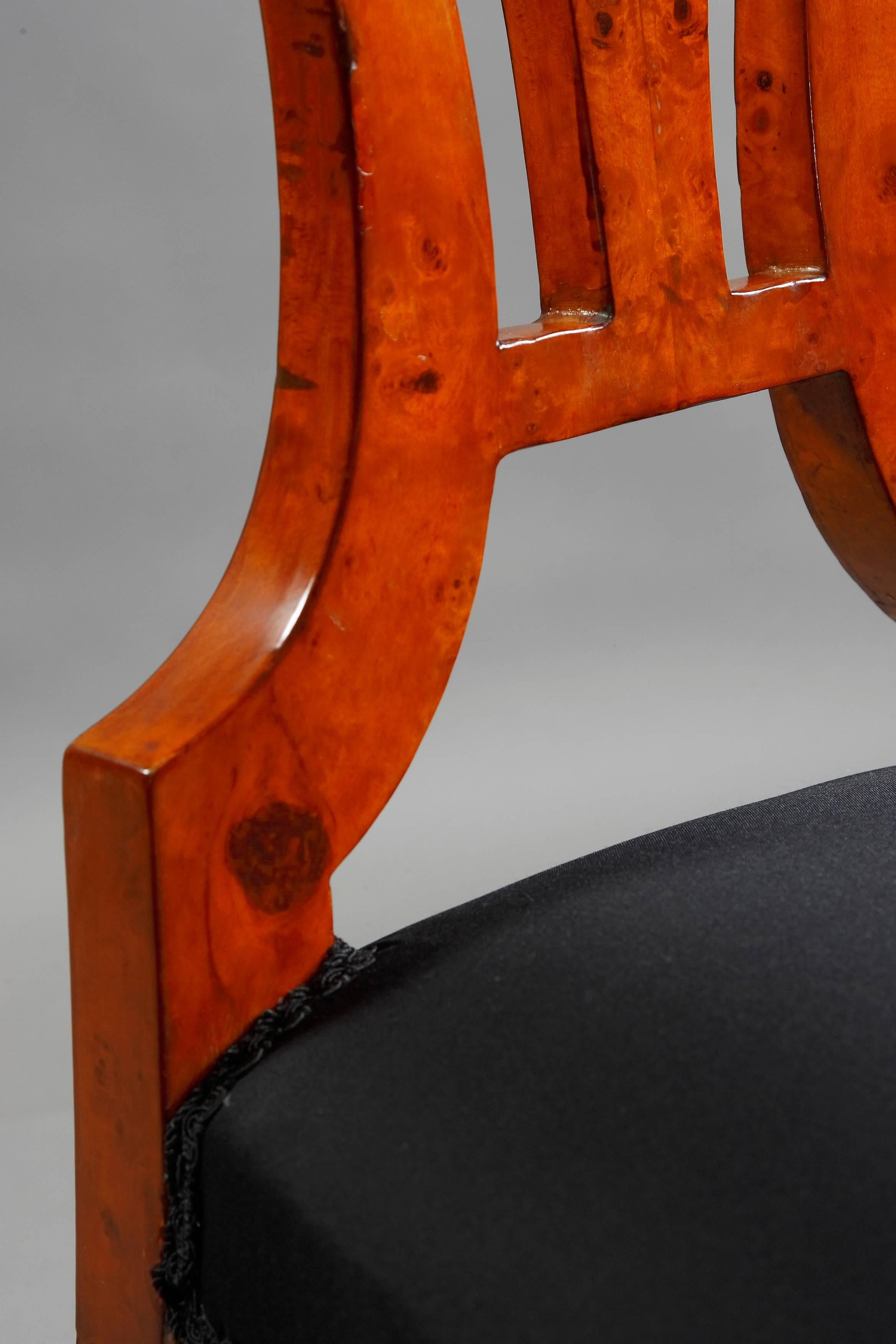 20th Century High Quality Viennese Chair in Biedermeier Style Maple Root Veneer In Excellent Condition In Berlin, DE