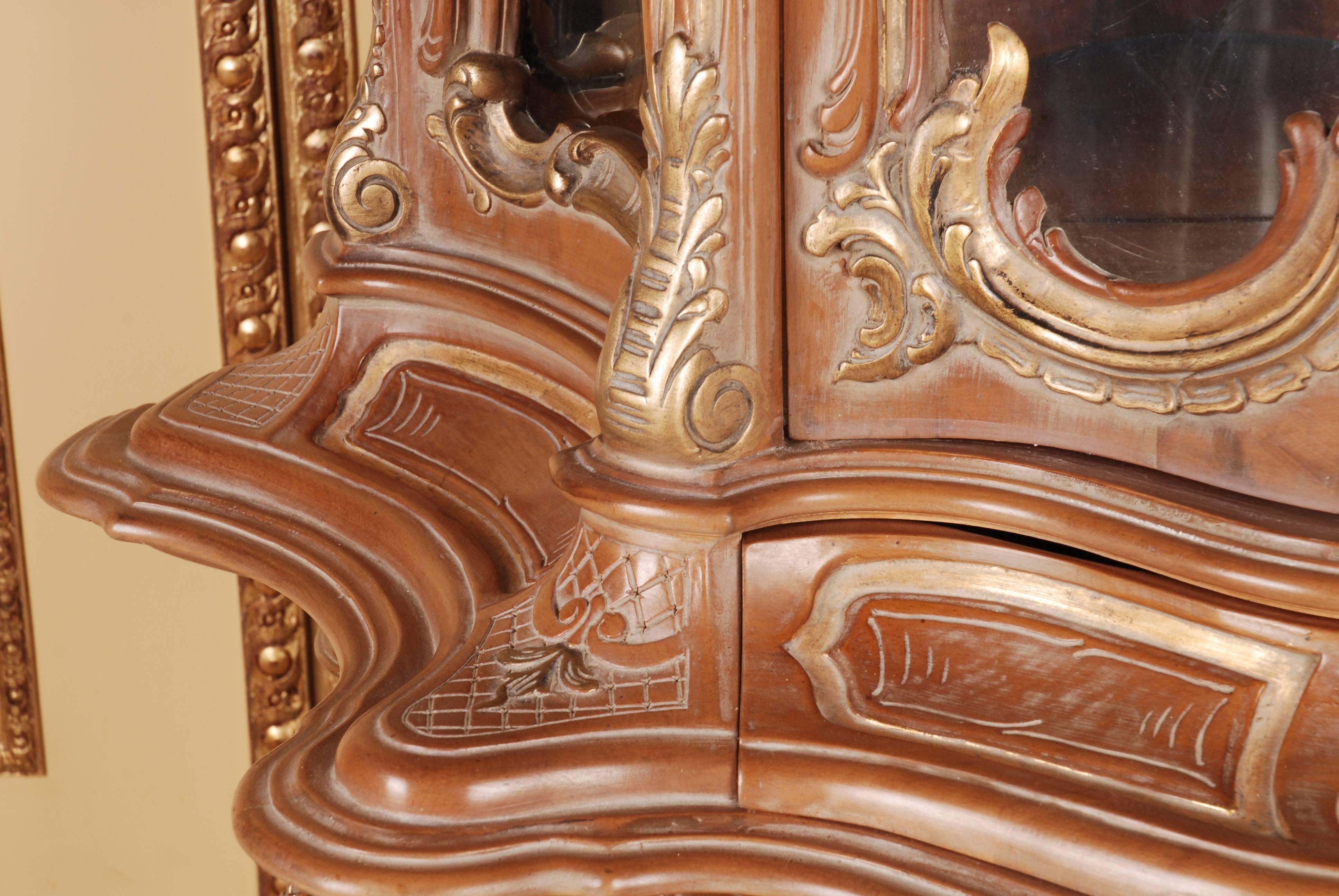 Hand-Carved 20th Century Splendid Display Cabinet in the Rococo Style