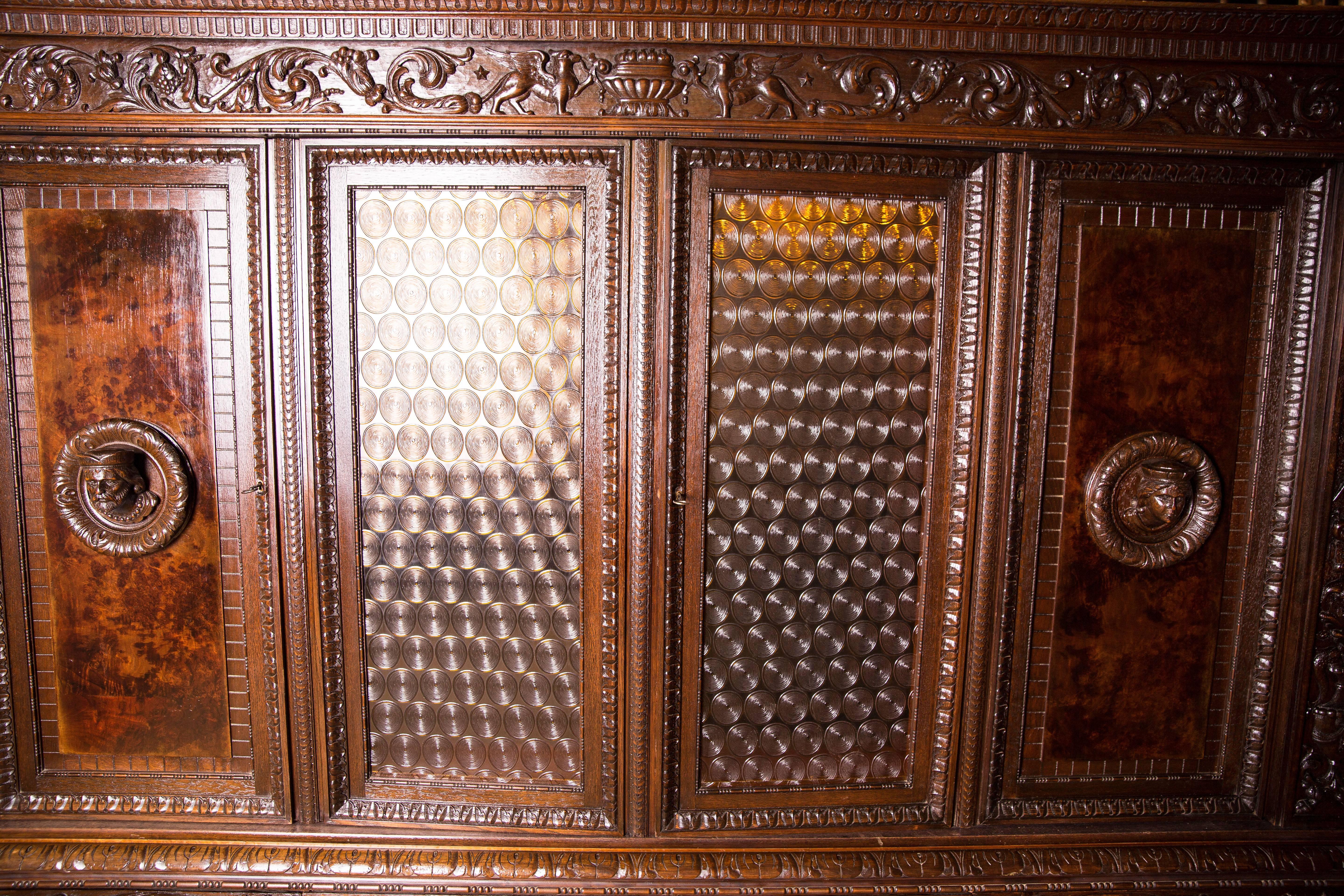 Neo Renaissance Carved Cabinet, circa 1900 3