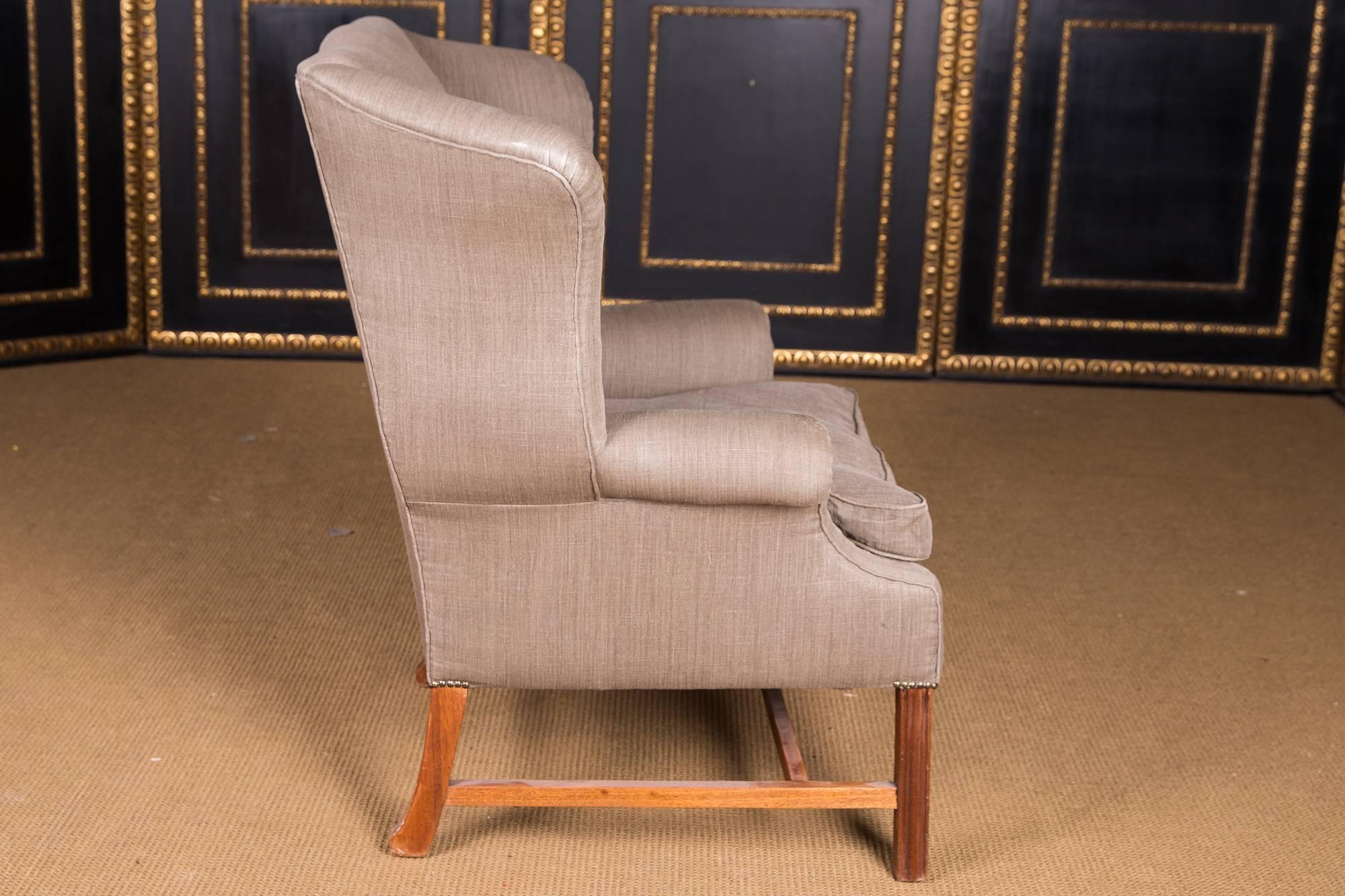 Great Britain (UK) Original English Chesterfield Armchair with High Quality Linen Fabric