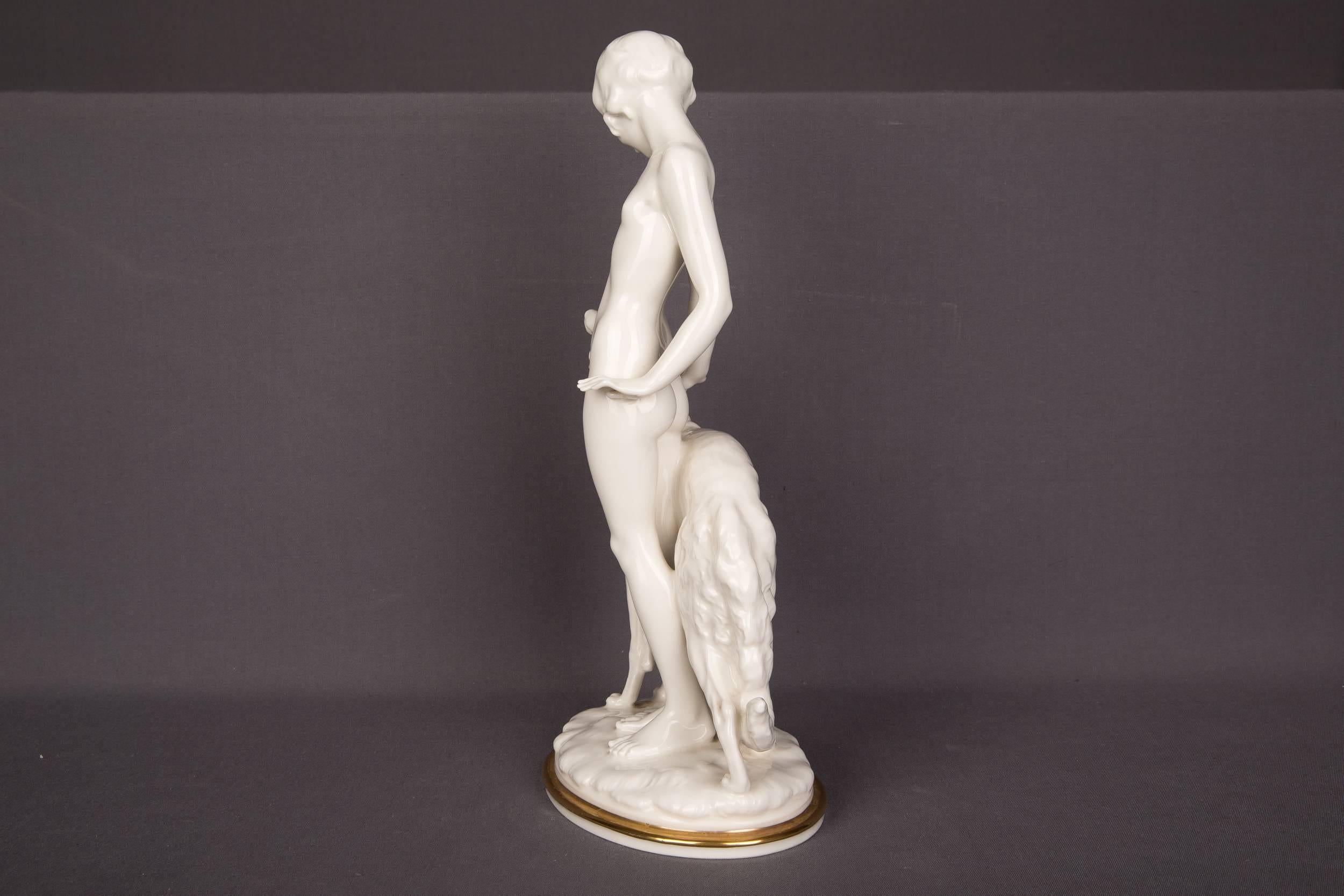 Große Hutschenreuther-Figur, Borzoi-Mädchen mit Windhund, Porzellan im Zustand „Gut“ in Berlin, DE