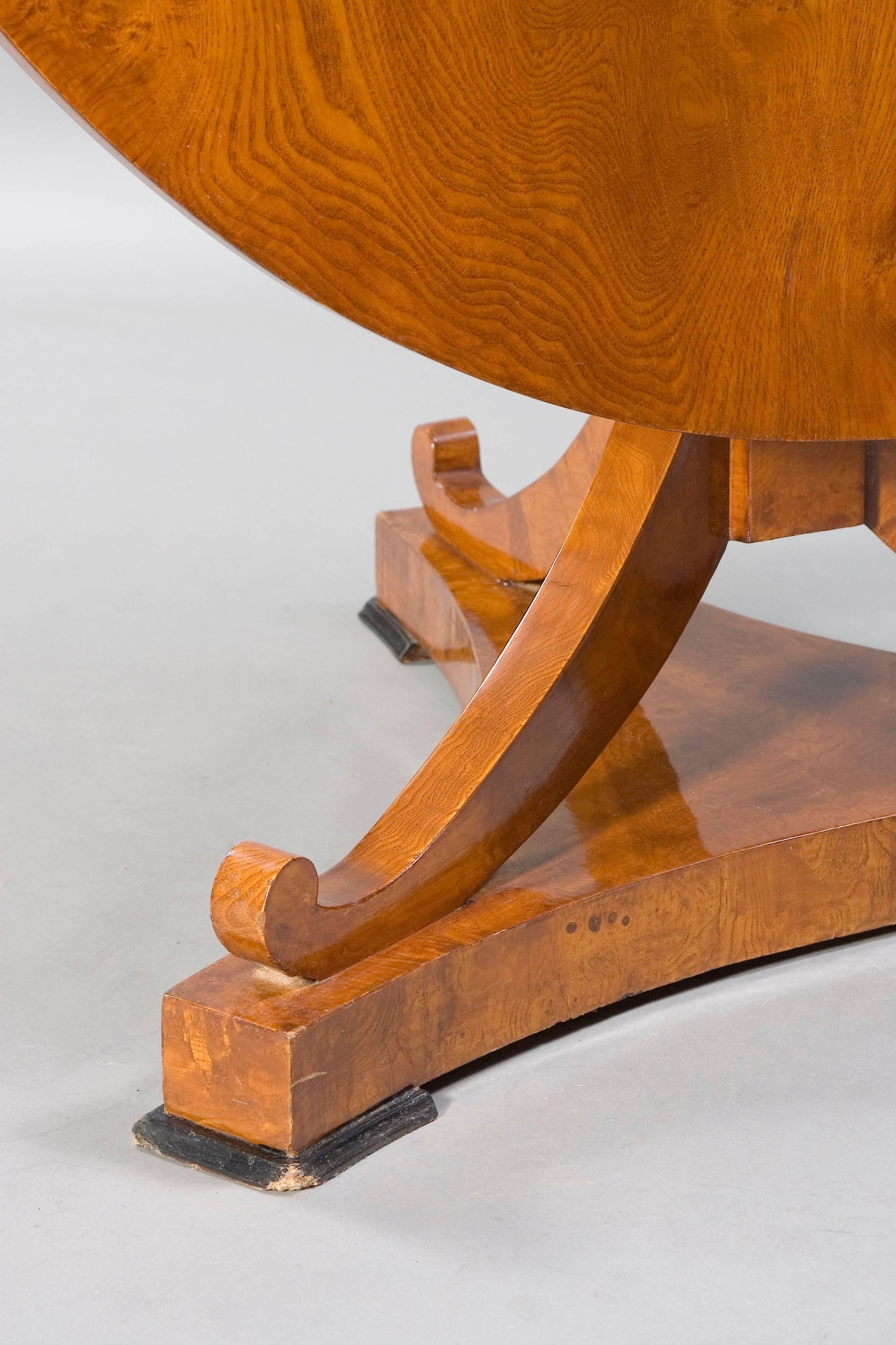 Maple Round Folding Table in the Biedermeier Style