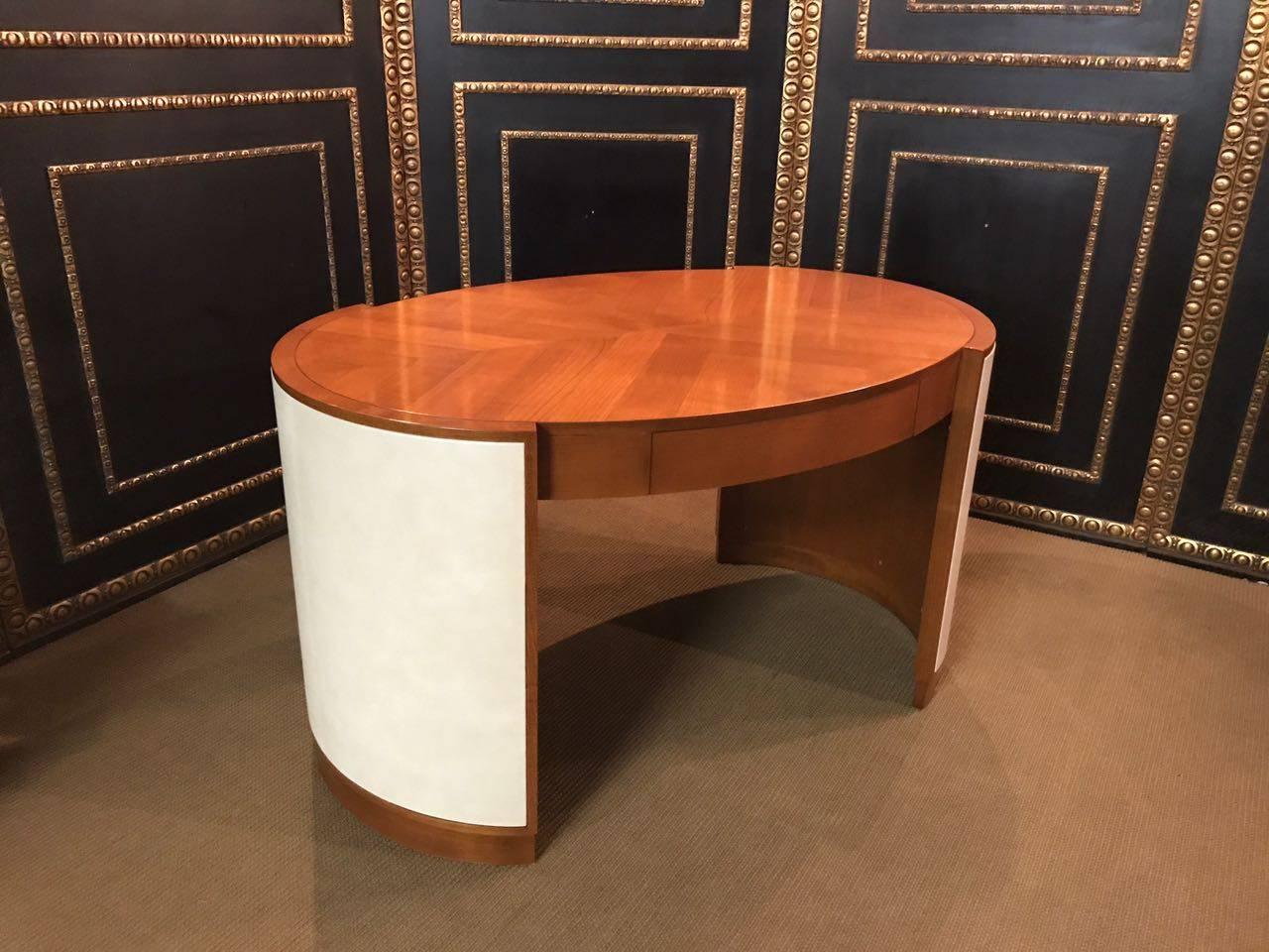 20th Century Rare Italy Oval Desk with Leather in Art Deco Style - Selva