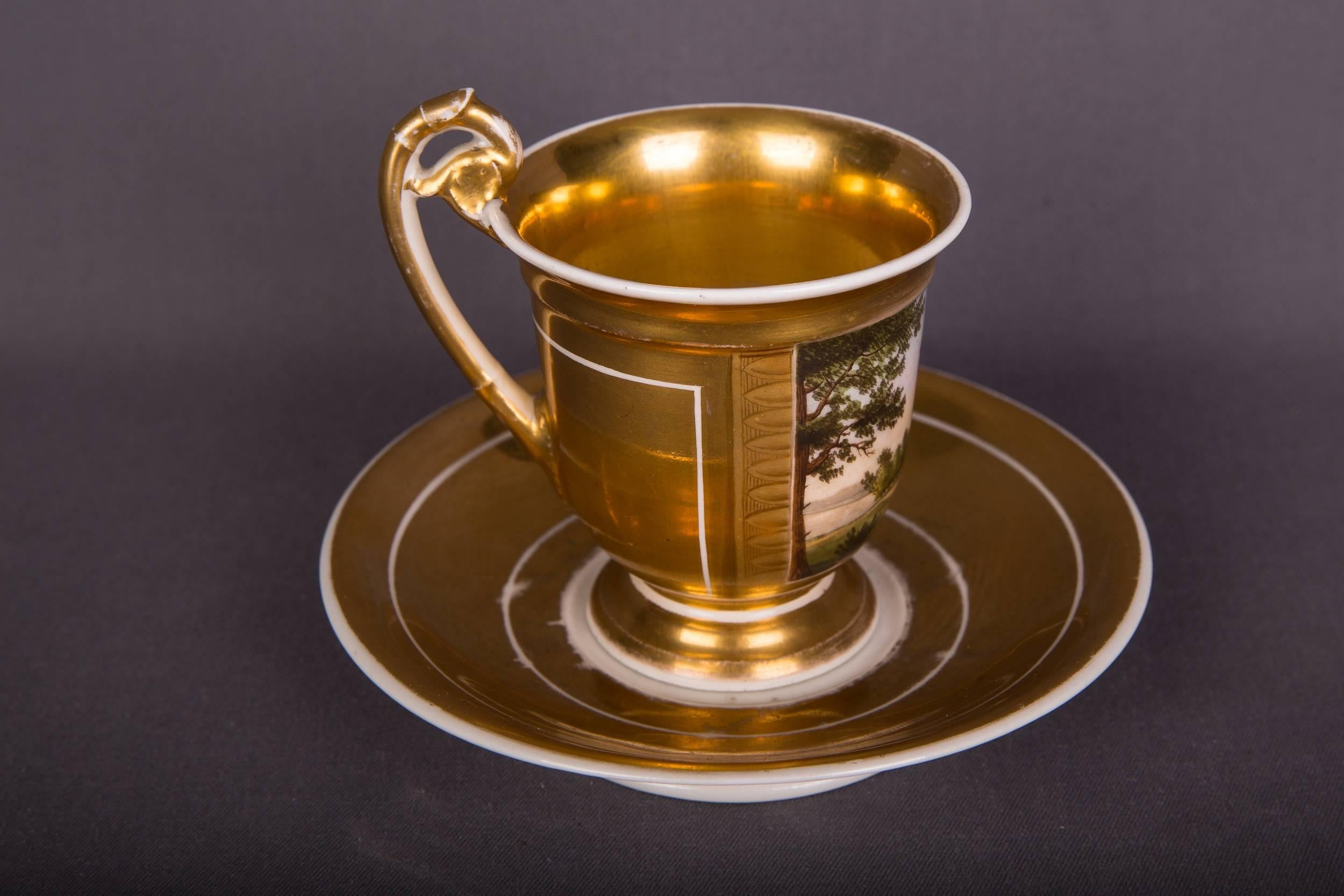Very elaborate and finely painted.

Very fine finish.

The place settings are not damaged and are in a good historical condition, only minimal gold abrasion.

Dimensions:
Cup (height 10 cm diameter 7.5 cm)
Undercup (height 3 cm diameter 14.5