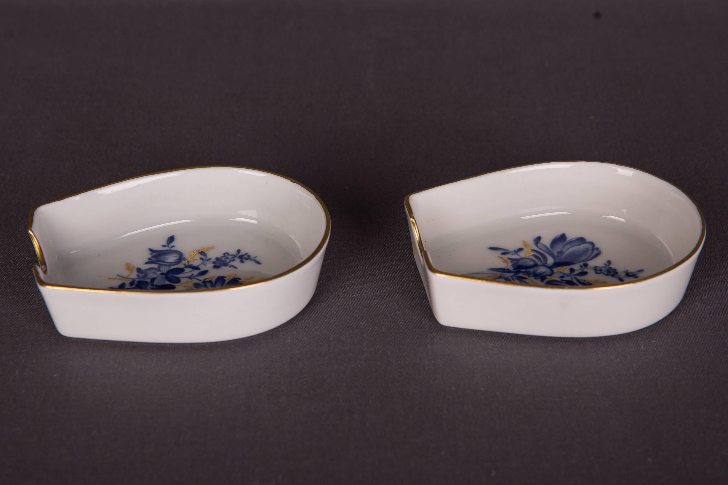 German Two Beautiful Meissen Ashtray Decor Blue Flower with Gold