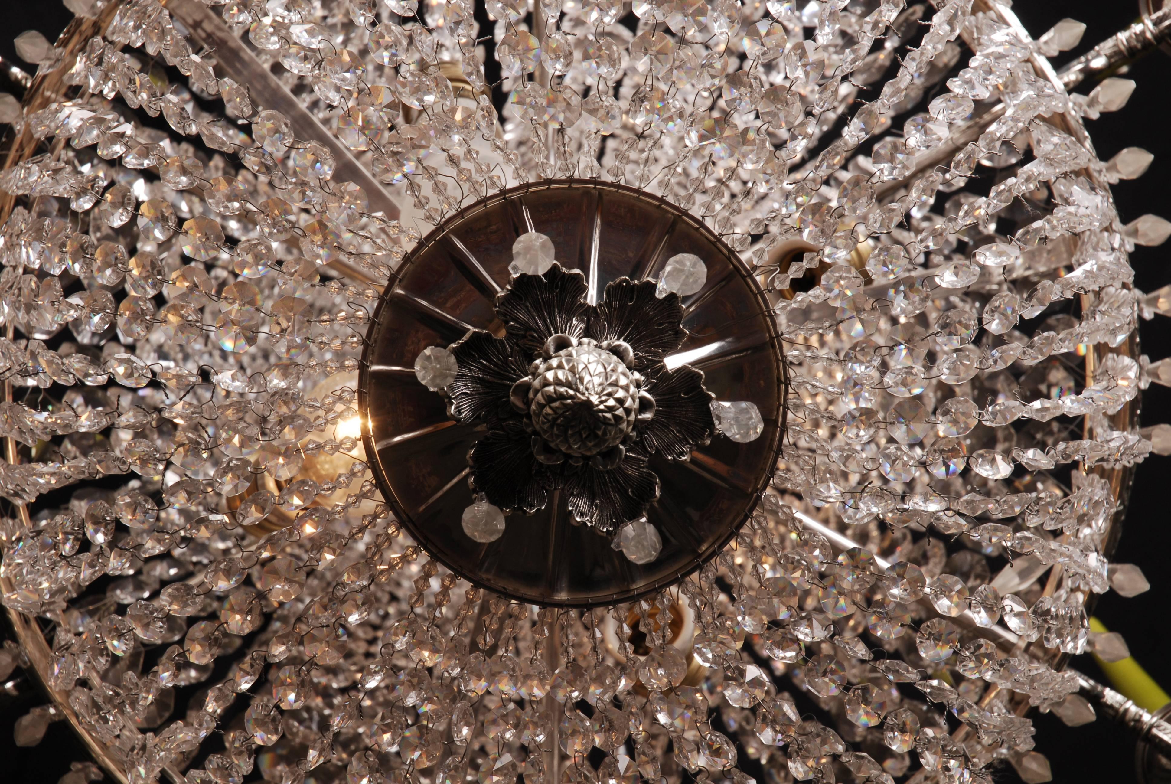 Ottone Lampadario a cestello Classicist in ottone antico stile Impero realizzato a mano in vendita
