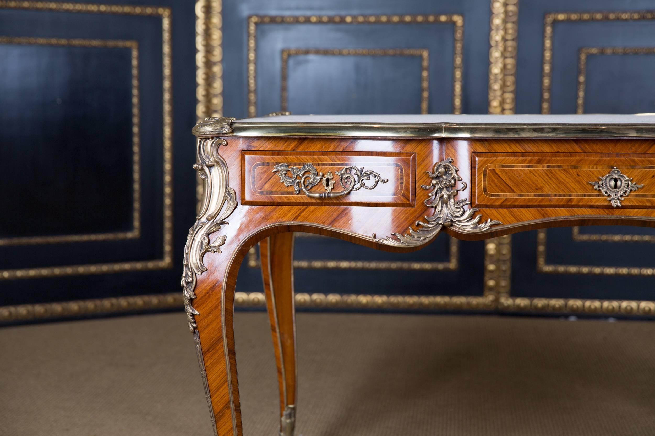 French  20th Century Desk Bureau Plat in Louis XV Style Excellent Quality