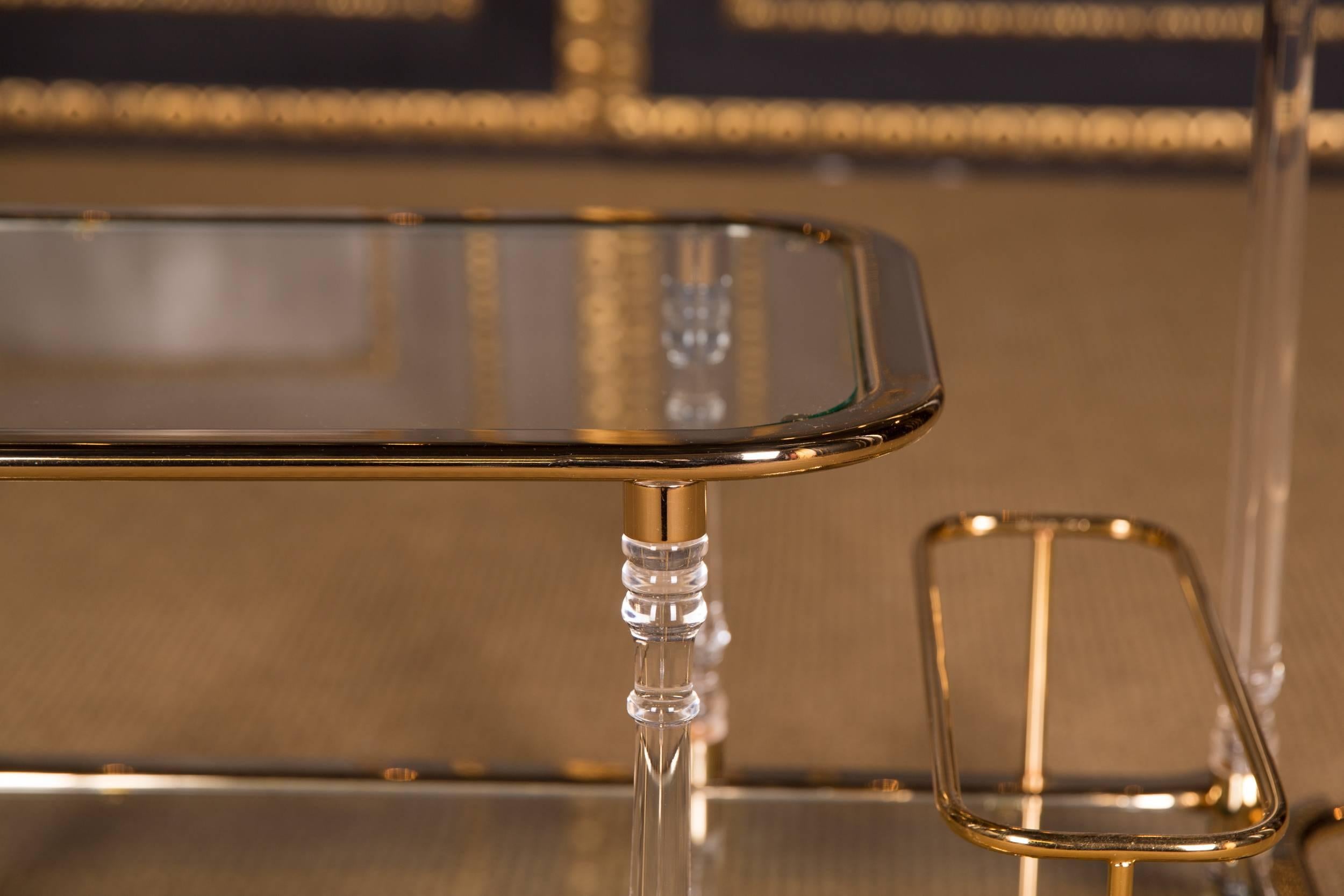 20th Century High Quality rolling Acrylic Serving Tray Table with Brass glass  For Sale