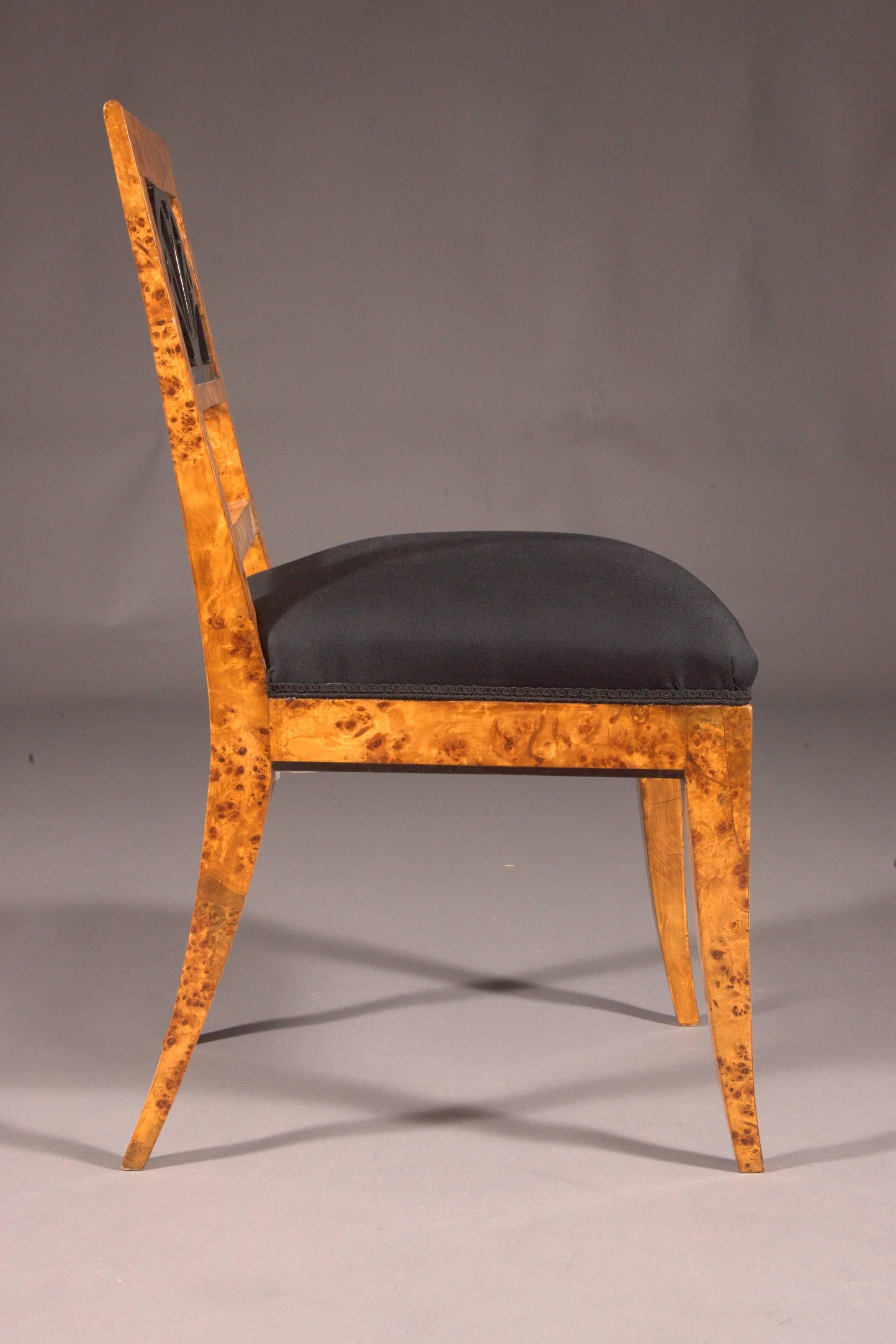 Very Elegant Chair in antique Classicist Style Birdseye maple veneer In Good Condition In Berlin, DE