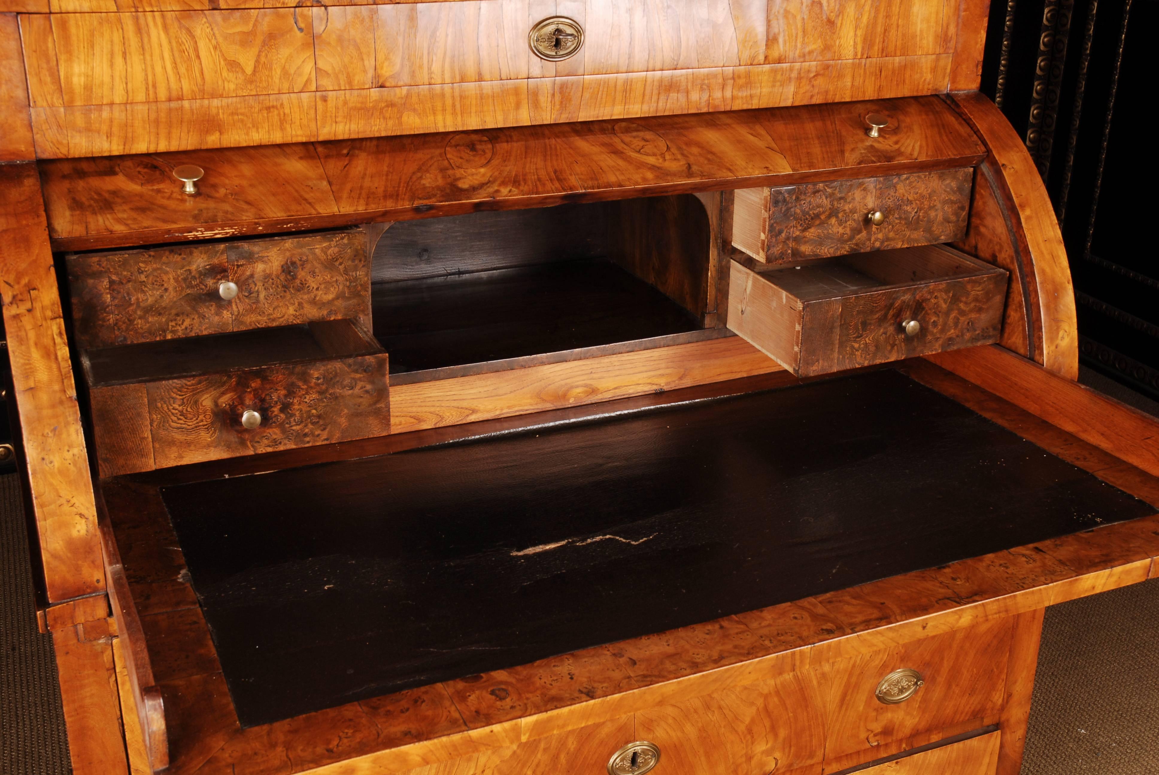 Cherry 19th Century South German Secretaire in in Biedermeier Style, circa 1810