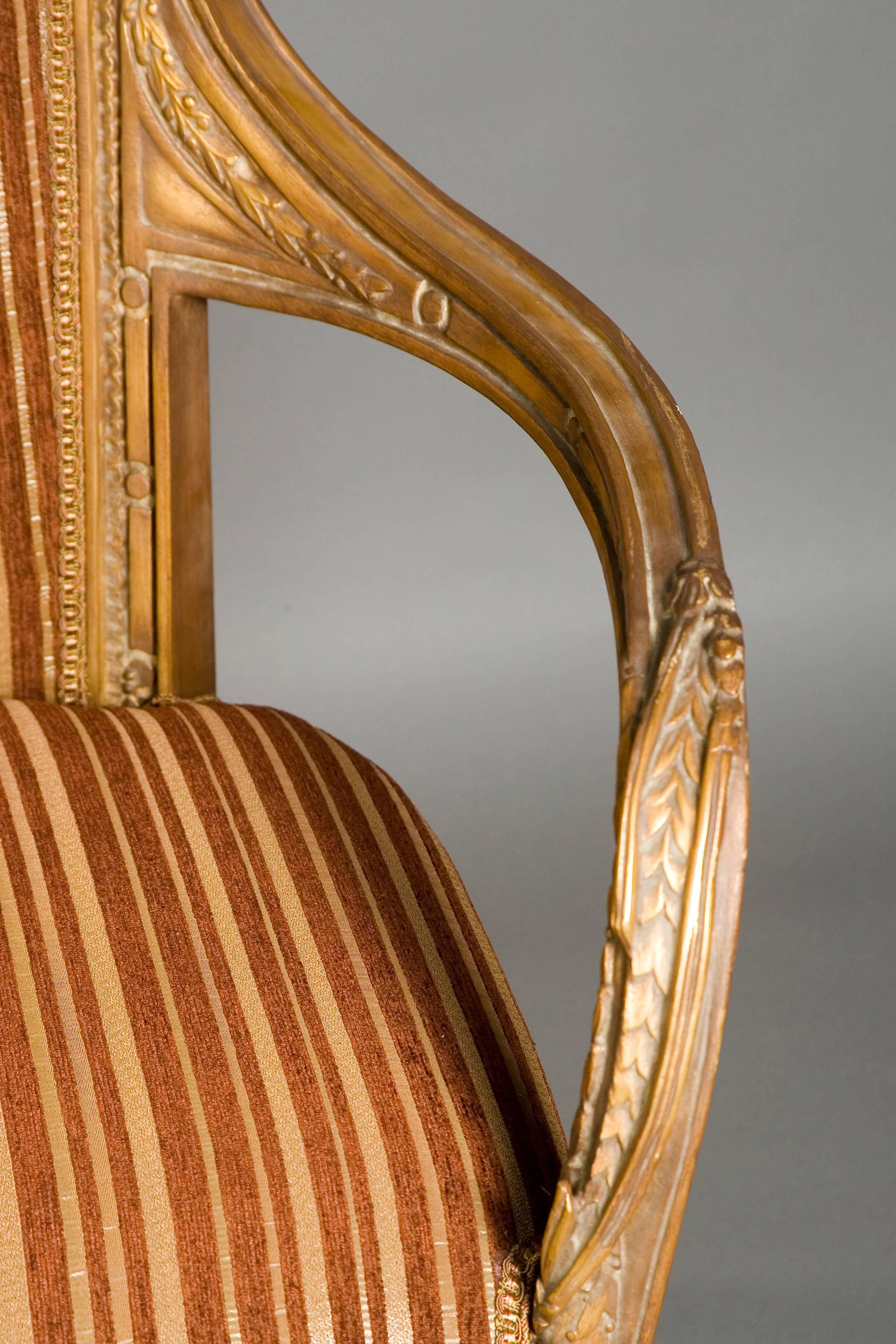 20th Century French Sofa in the Art Nouveau Style Beechwood (20. Jahrhundert)