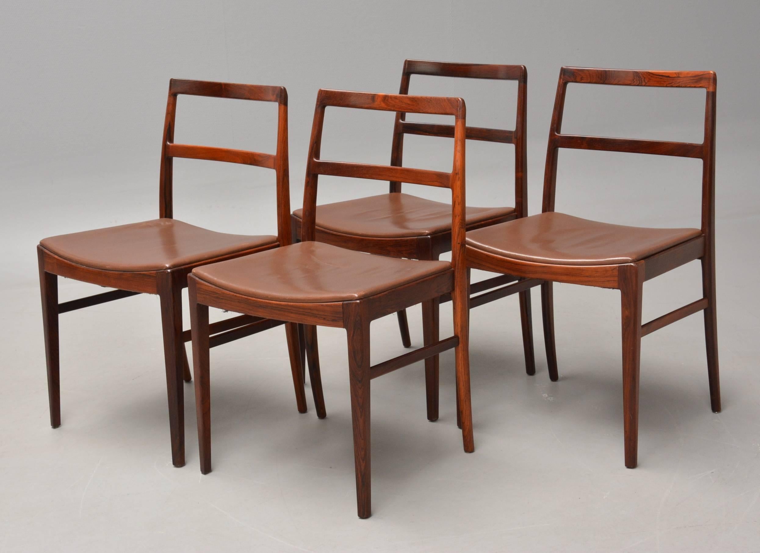 Set of 4 Model 430 dining chairs designed by Arne Vodder for Sibast Møbelfabrik. 

The chairs are made from rosewood and are - with their elegant design and joints that are hardly visible but float into each other - evidence of the superb design and