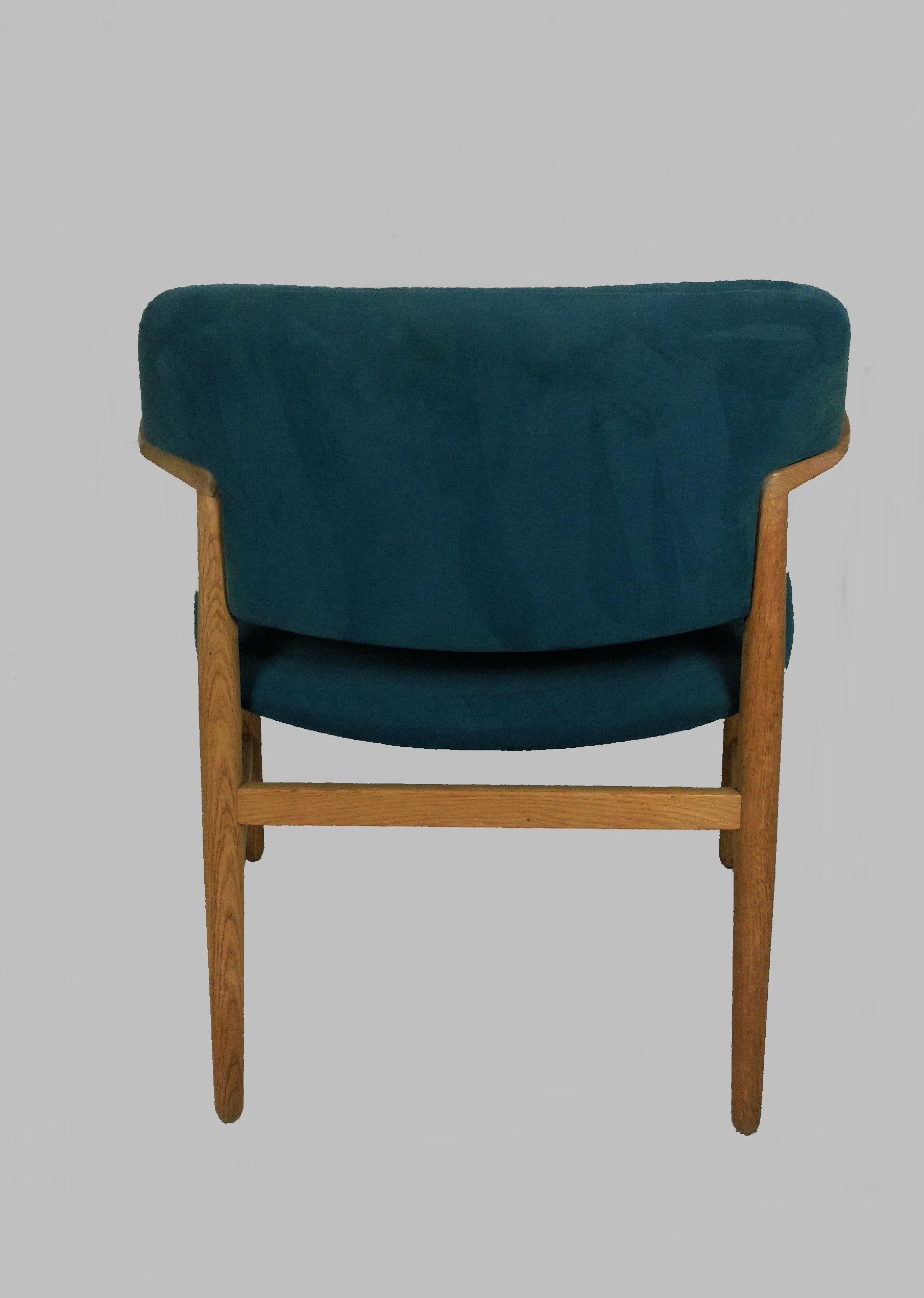 Mid-20th Century Eight Ejner Larsen and Axel Bender Madsen Oak Armchairs, Inc. Reupholstery For Sale