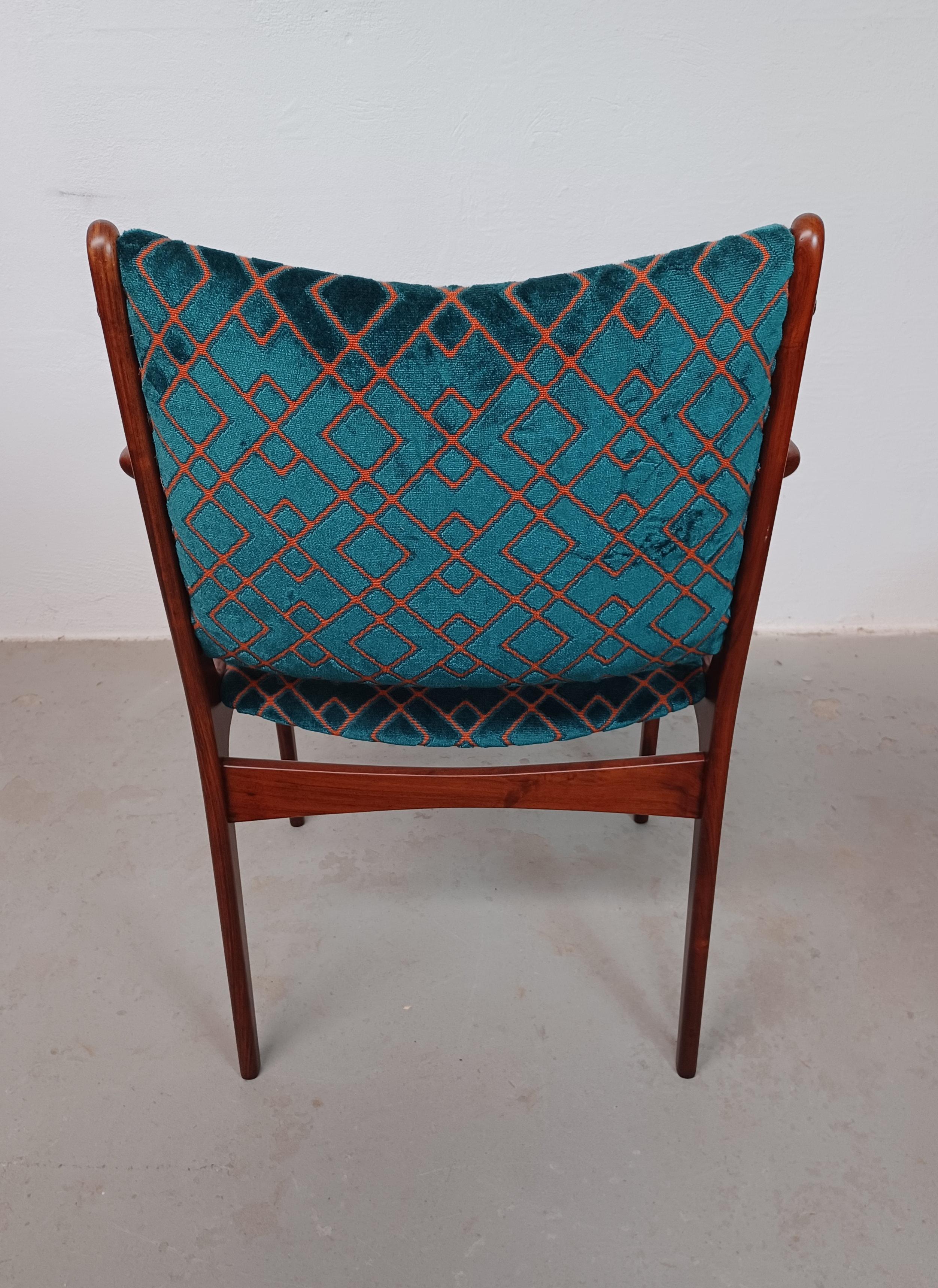 Acht anpassbare Johannes Andersen Palisander Esszimmerstühle Exellenter Condit im Angebot 8