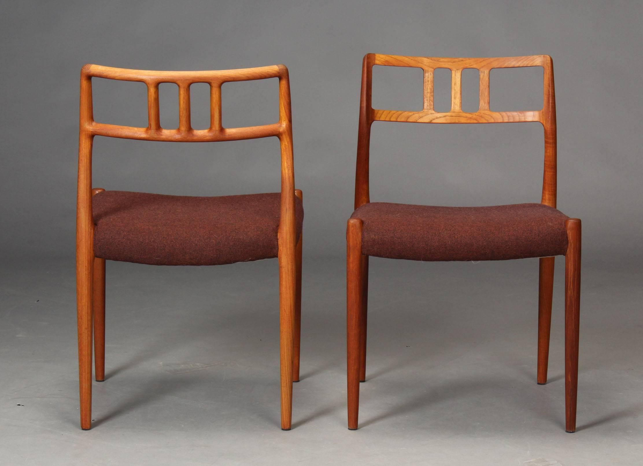 1960s Niels Otto Møller Model 79 Teak Bordaux Red Dining Chairs for J.L. Møllers In Good Condition In Knebel, DK