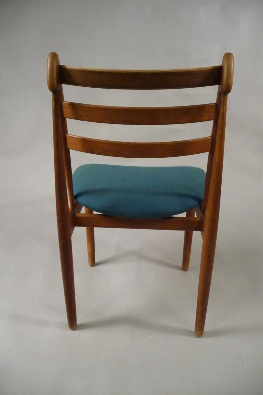 Scandinavian Modern 1950s Five Poul Volther Model J60 Dining Chairs in Oak, Blue/Green Fabric - FDB 