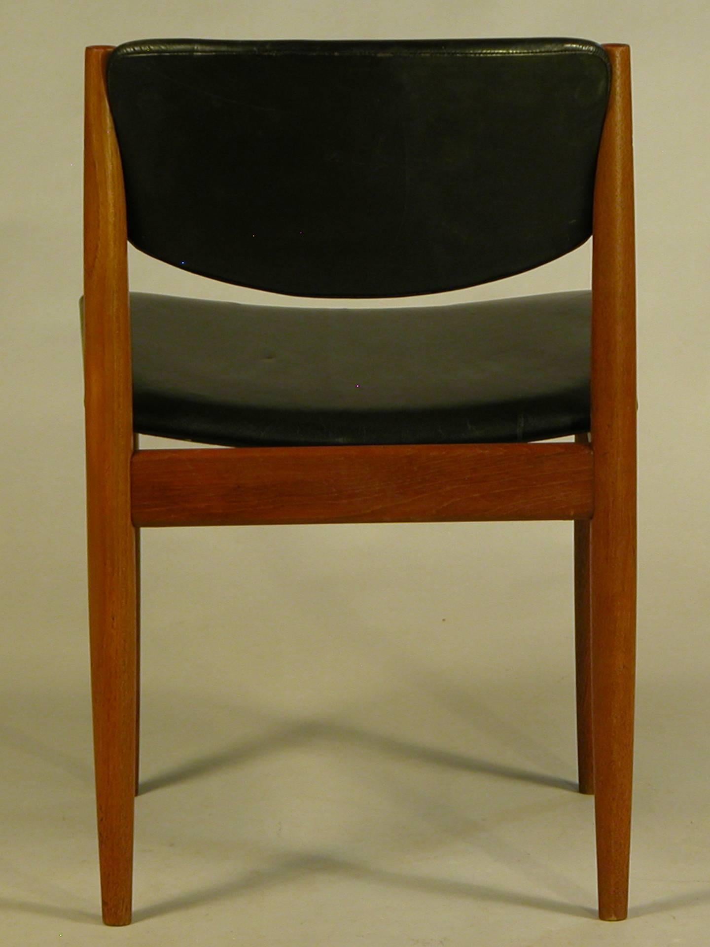 Woodwork 1960s Finn Juhl Model 198 Dining Chair in Teak and Black Leather - France & Sonn