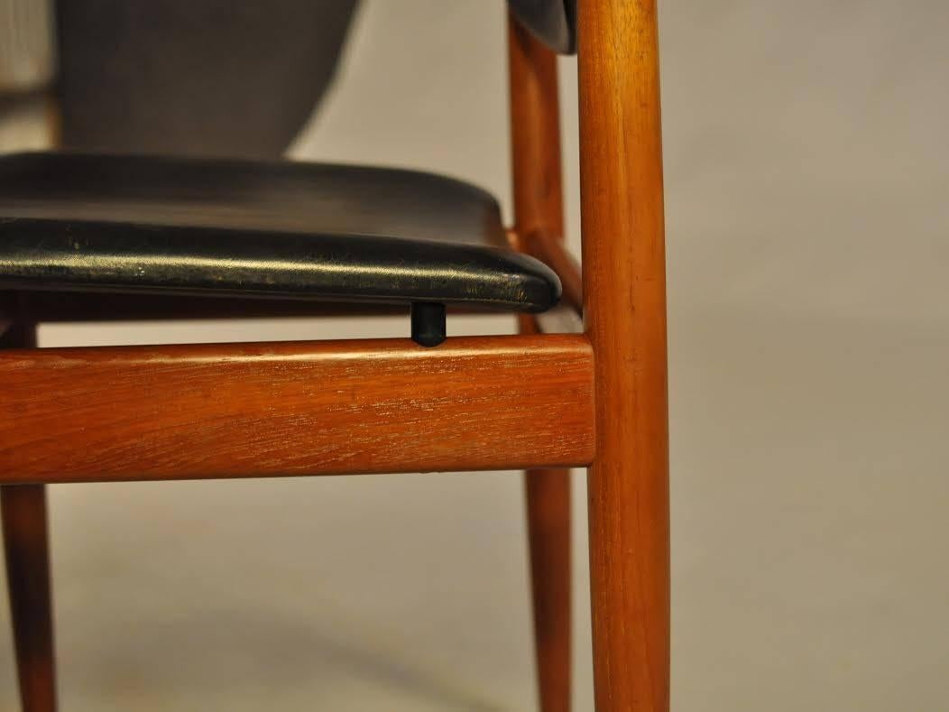 1960s Finn Juhl Model 198 Dining Chair in Teak and Black Leather - France & Sonn 1