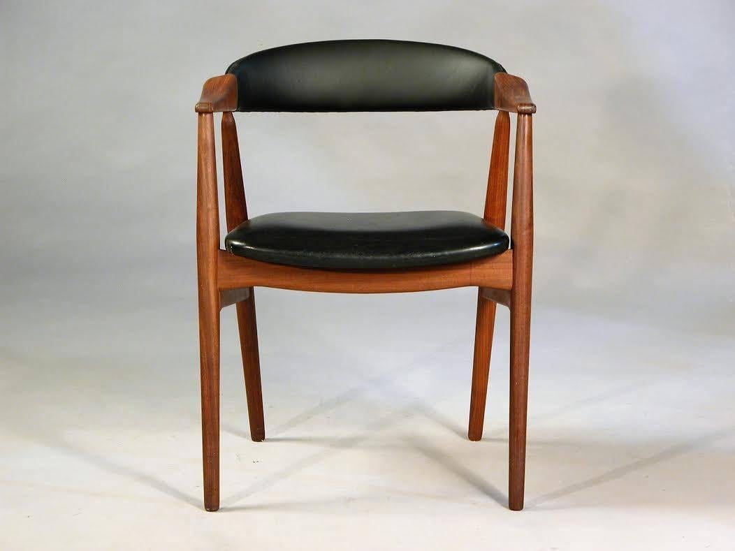 Armchair in teak and leather designed by TH Harlev for Farstrup Møbler in 1958.
The chair is well made and fit in almost anywhere in the house or the office.

The frame of the chair has been fully restored and the Back backrest has been