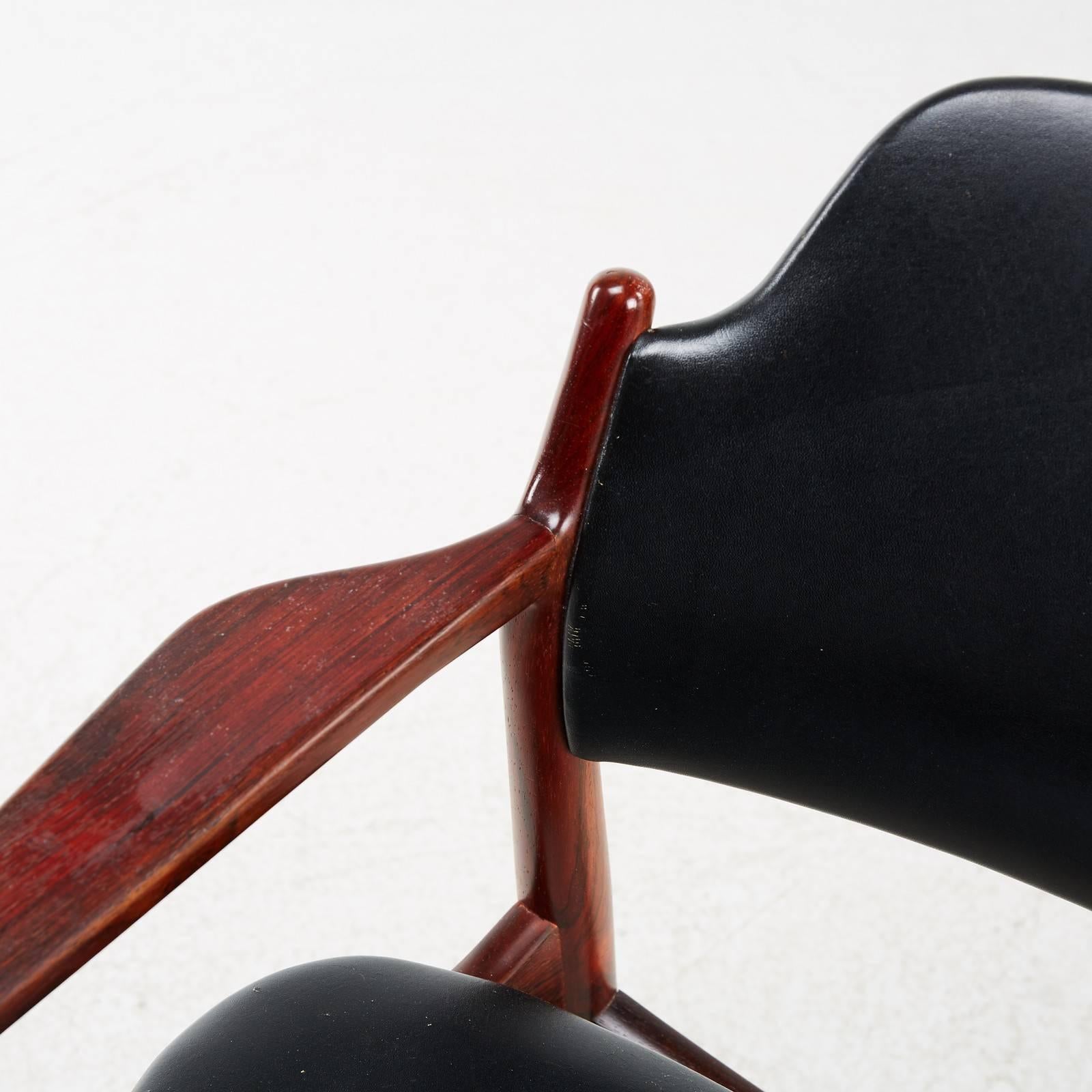 1960s Arne Vodder Model 62A Armchair in Rosewood and Black Leather, Sibast In Good Condition In Knebel, DK