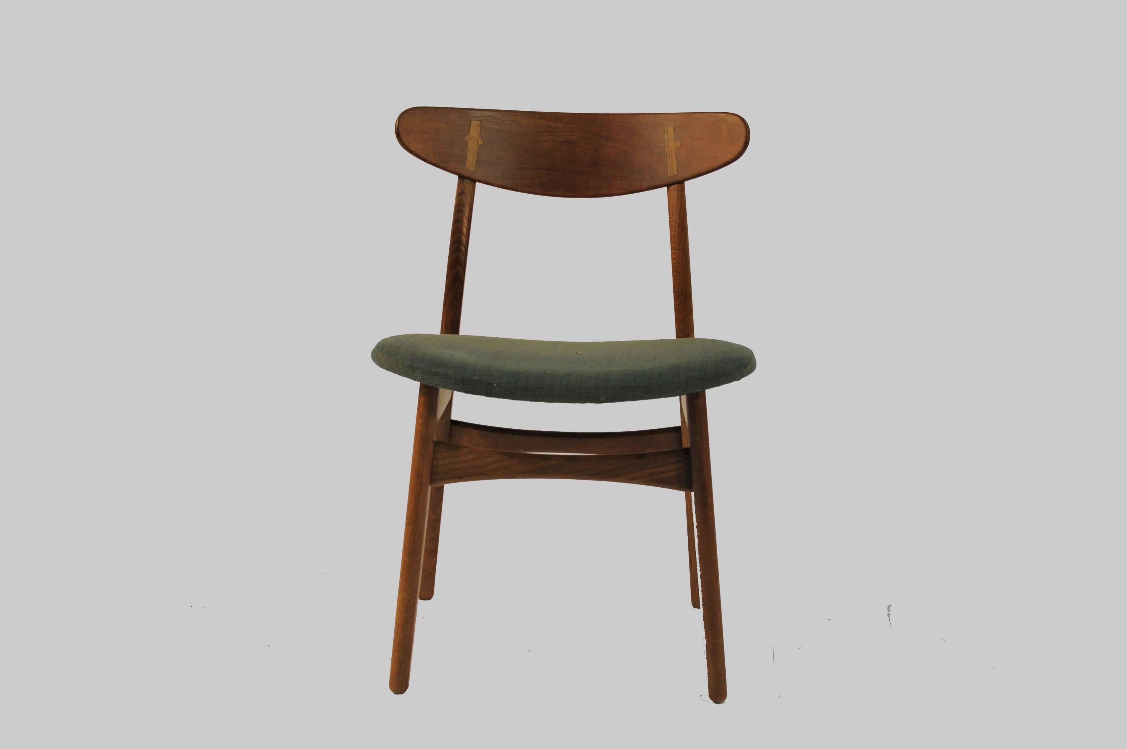 Danish 1950s Set of Six Hans Wegner Dining Chairs CH30 in Oak, Teak and Green Fabric