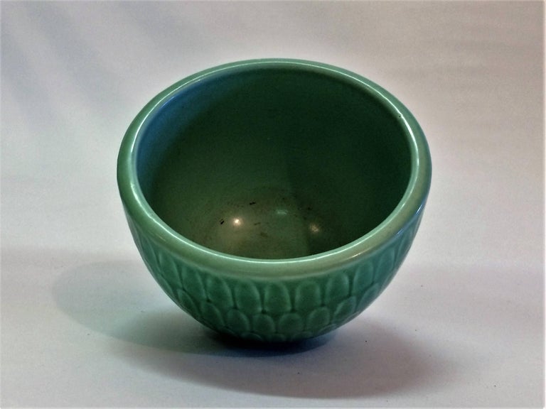 Mid-Century Modern 1950s Nils Thorsson Small Green Faience Marselis Bowl Royal Copenhagen  For Sale