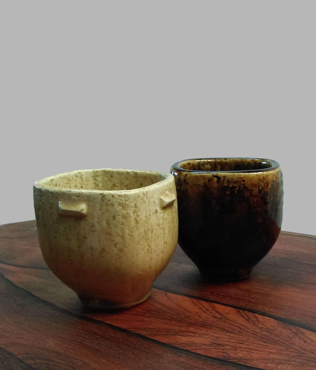 Pair of stoneware bowles, Palshus by Per Linnemann-Schmidt, a well renowned Danish ceramist.
The two bowls are a fine example of contemporary Danish ceramics from the 1970s and are stamped: Palshus, Denmark, PLS for Per Linnemann-Schmidt.