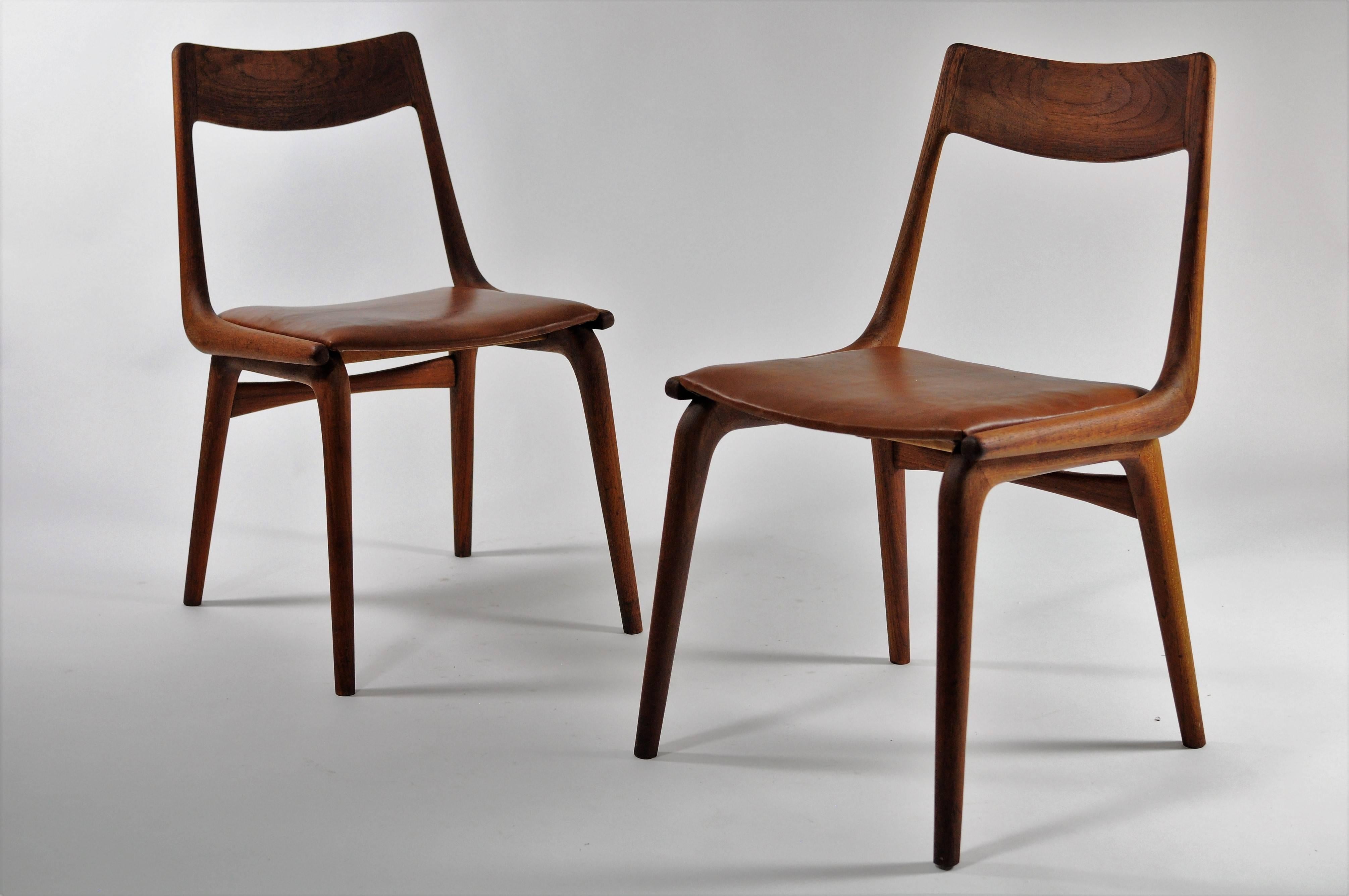 Mid-20th Century 1950s Set of Six Erik Christiansen Boomerang Chairs in Teak and Brown Leather
