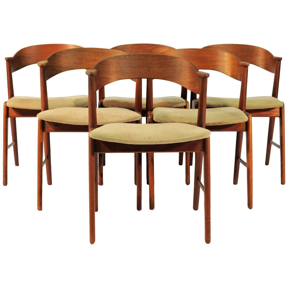 1960s Set of Six Danish Teak Dining Chairs Known as Model 32