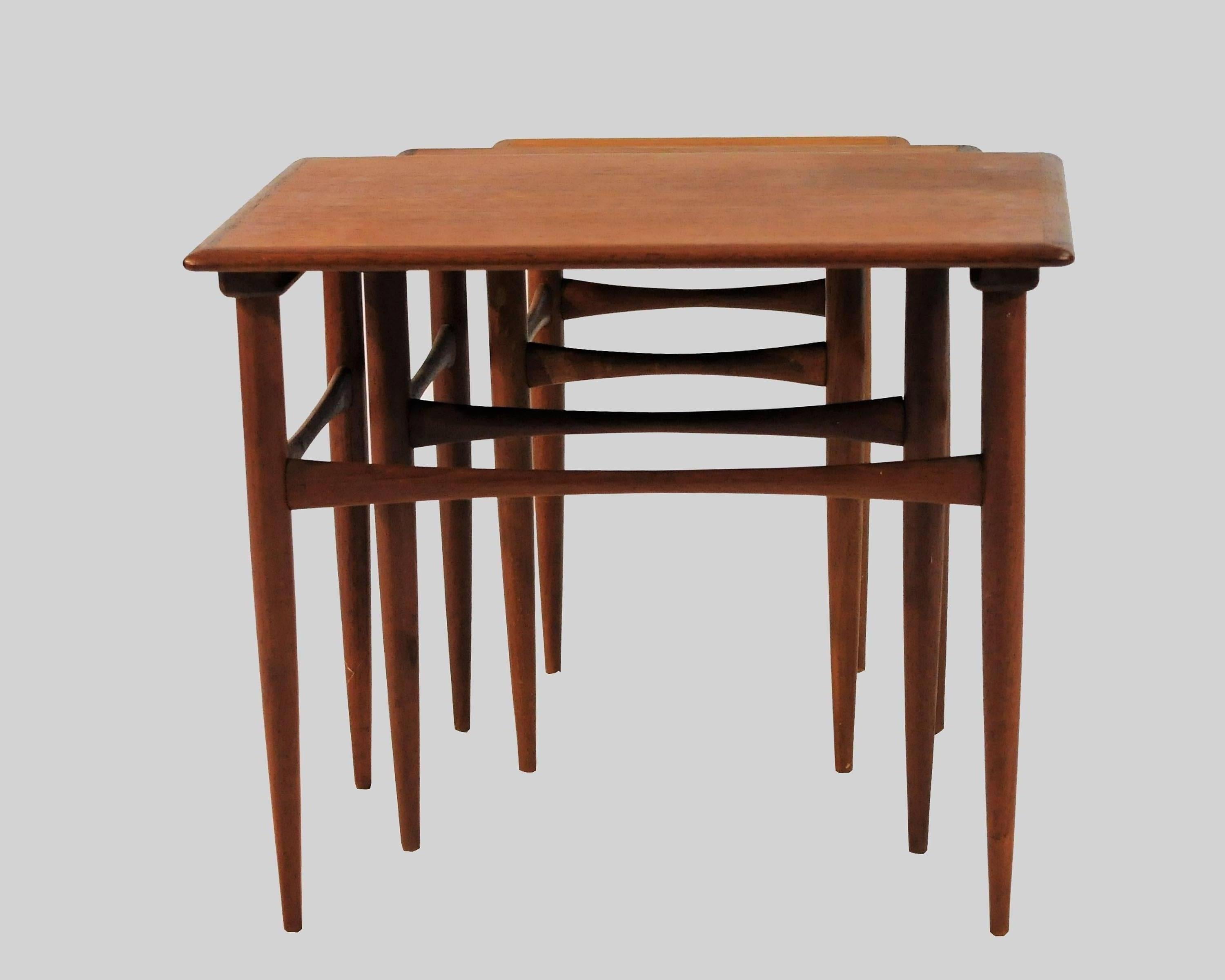 1960s Set of Danish Nesting Tables in Teak In Good Condition For Sale In Knebel, DK