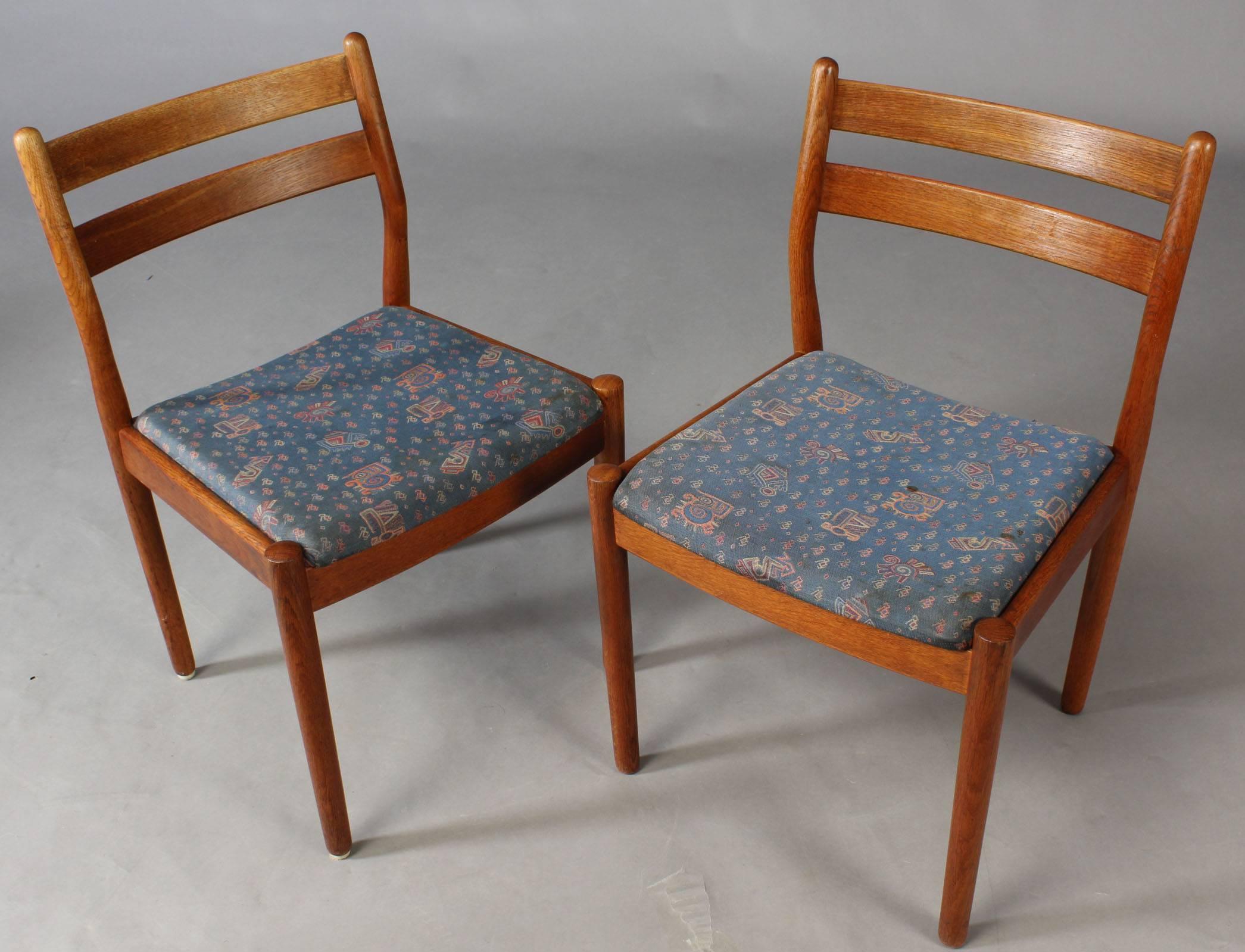 Set of four model J61 ladder back Danish dining chairs in washed oak designed by Poul Volther for Sorø Stolefabrik.

The frames of the chairs have been overlooked by cabinetmaker and are in very good condition. The chairs will be reupholstered