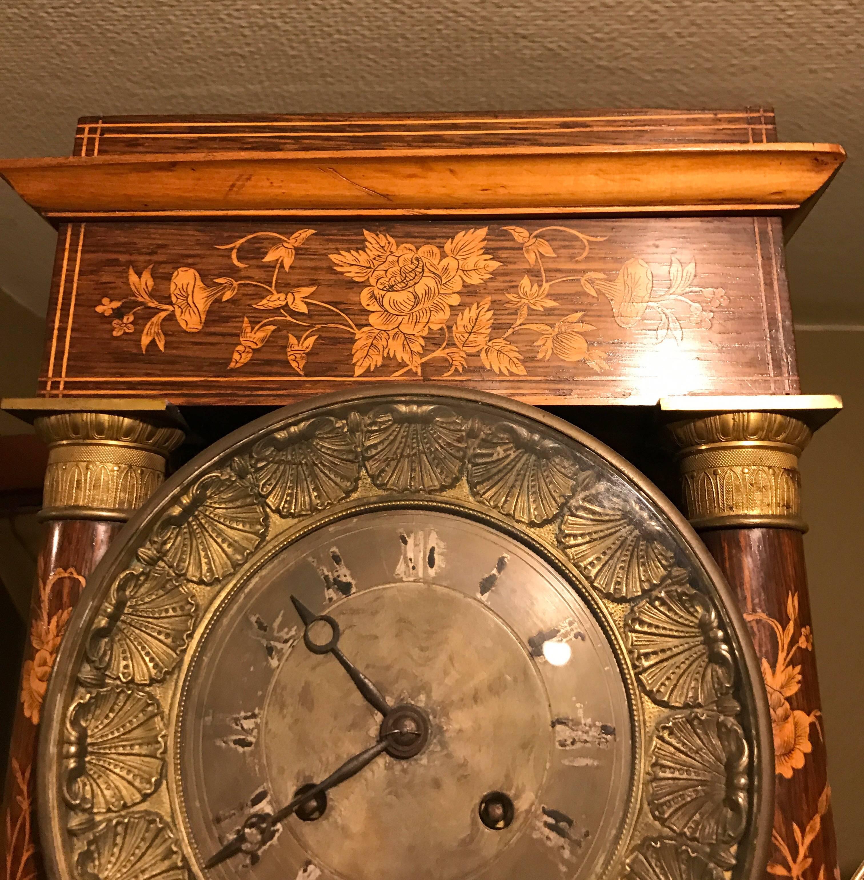 French Marquetry Empire 1810 Mantelpiece Clock Original , Complete in working condition For Sale