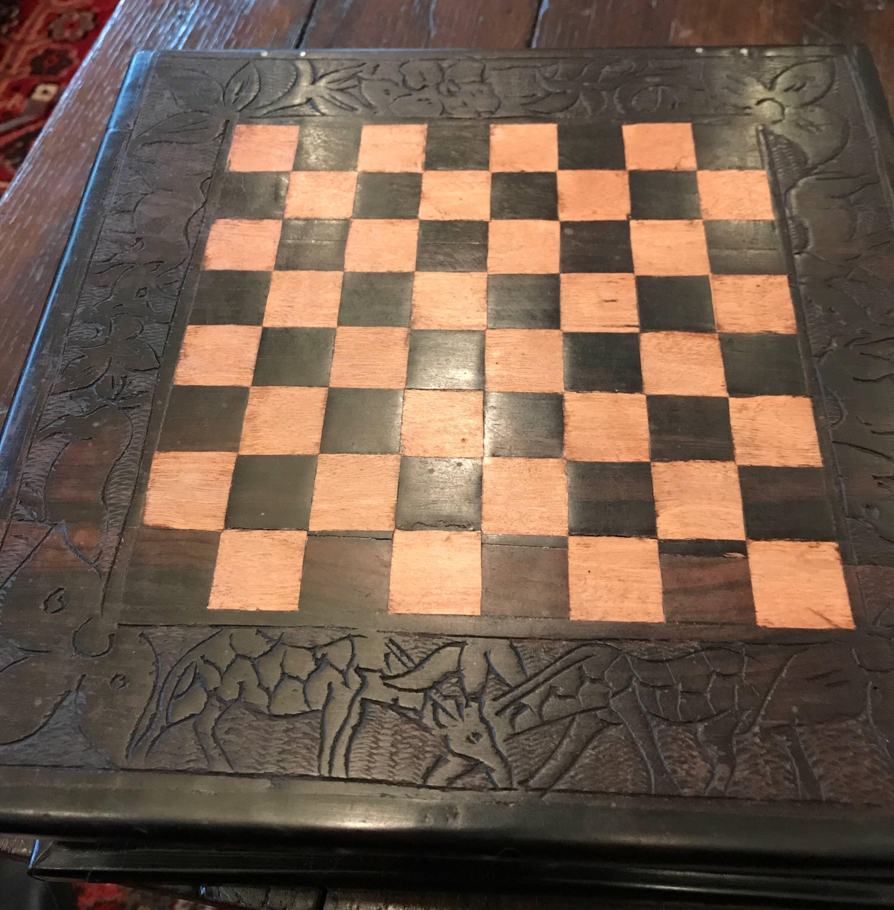 Complete chess board  in Black and White Wood Inclusive Hand-Carved Storage Box 2
