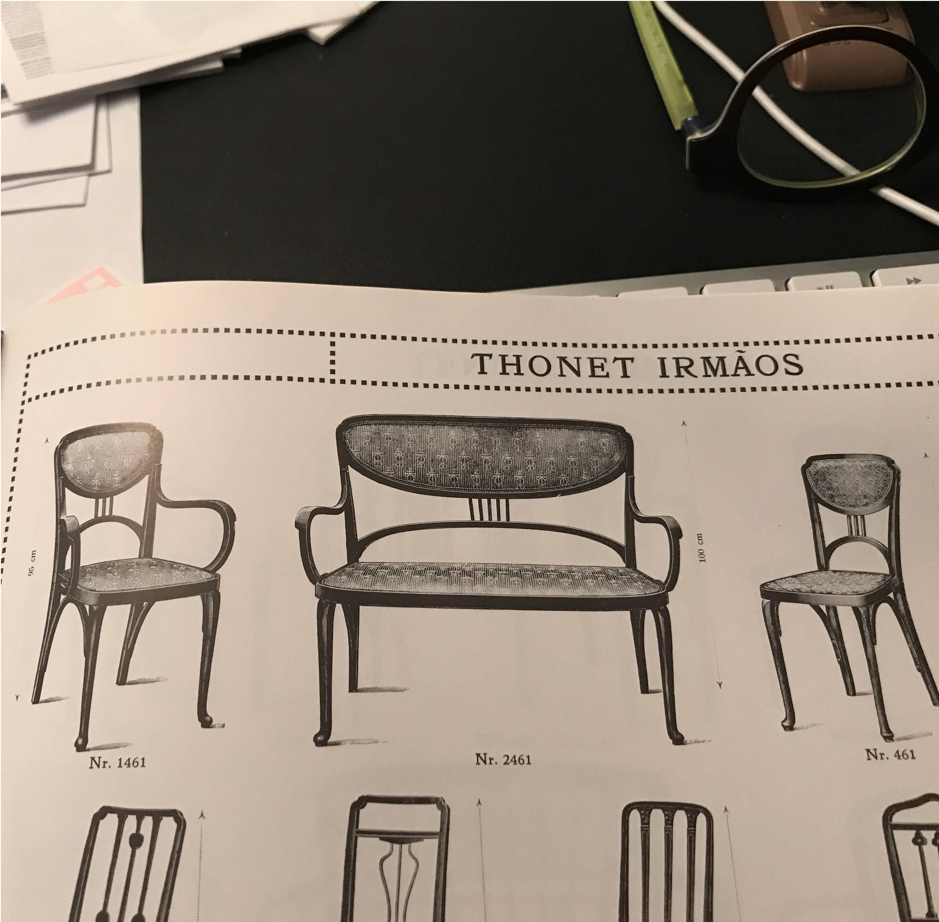 Legno curvato Sedie Thonet in stile Jugendstil o Art Nouveau in  Catalogo del 1910 , Set di 4 in vendita