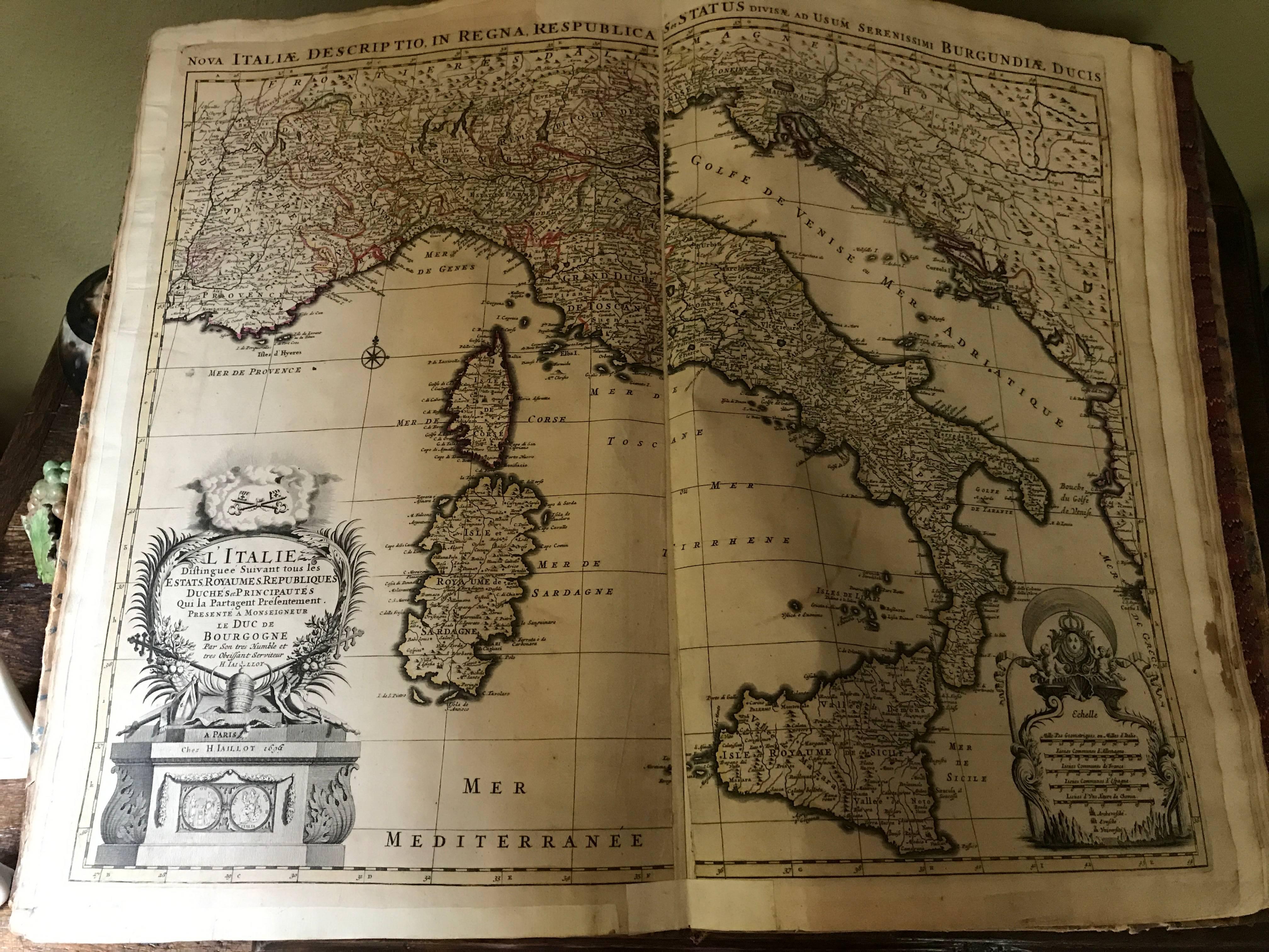 Paper Atlas Minor Du Monde World Geography 1695 17th Century in Hand Colored For Sale