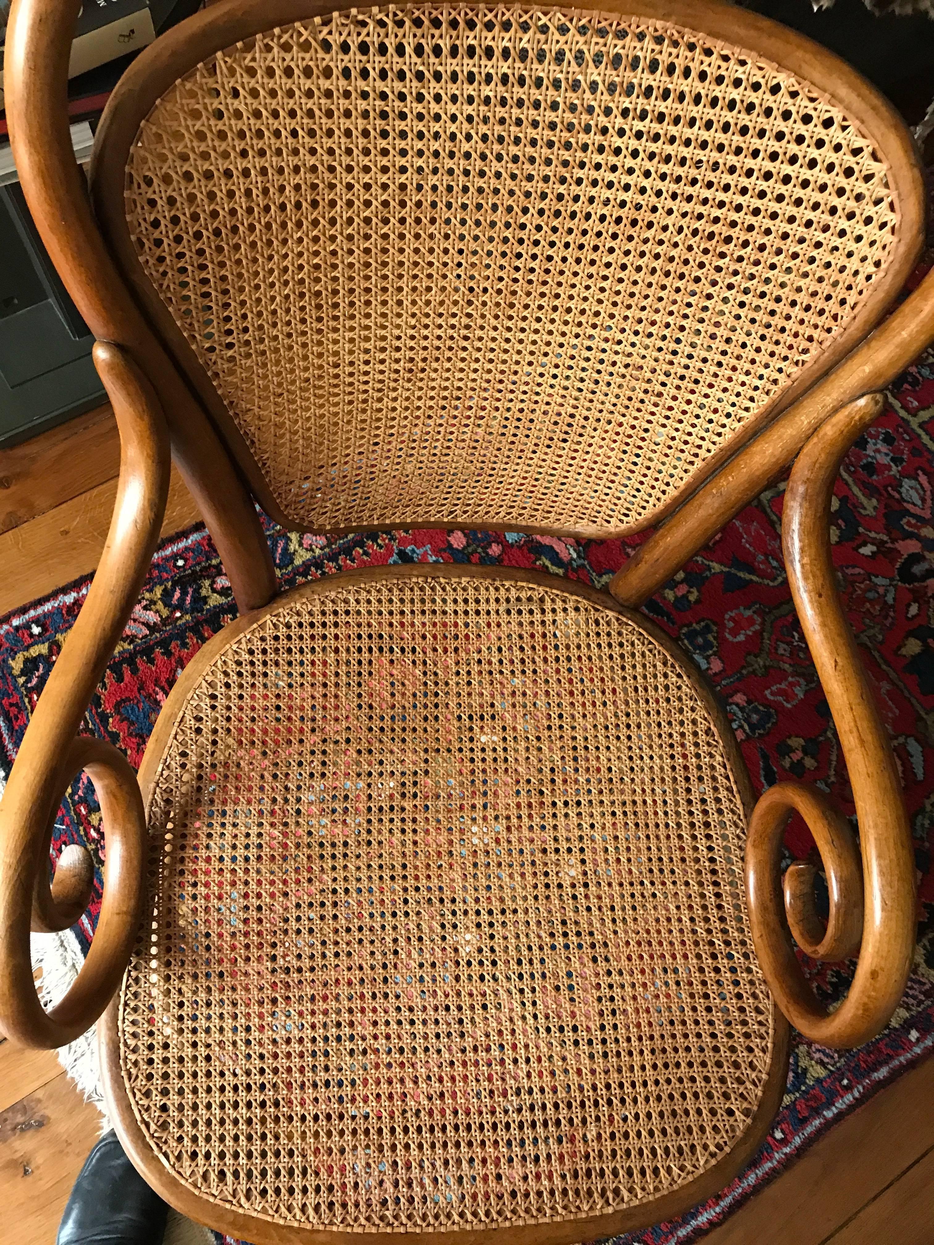 Other Thonet bentwood  Nr 12 Beech Natural Labeled and Stamped Thonet, 1890 For Sale