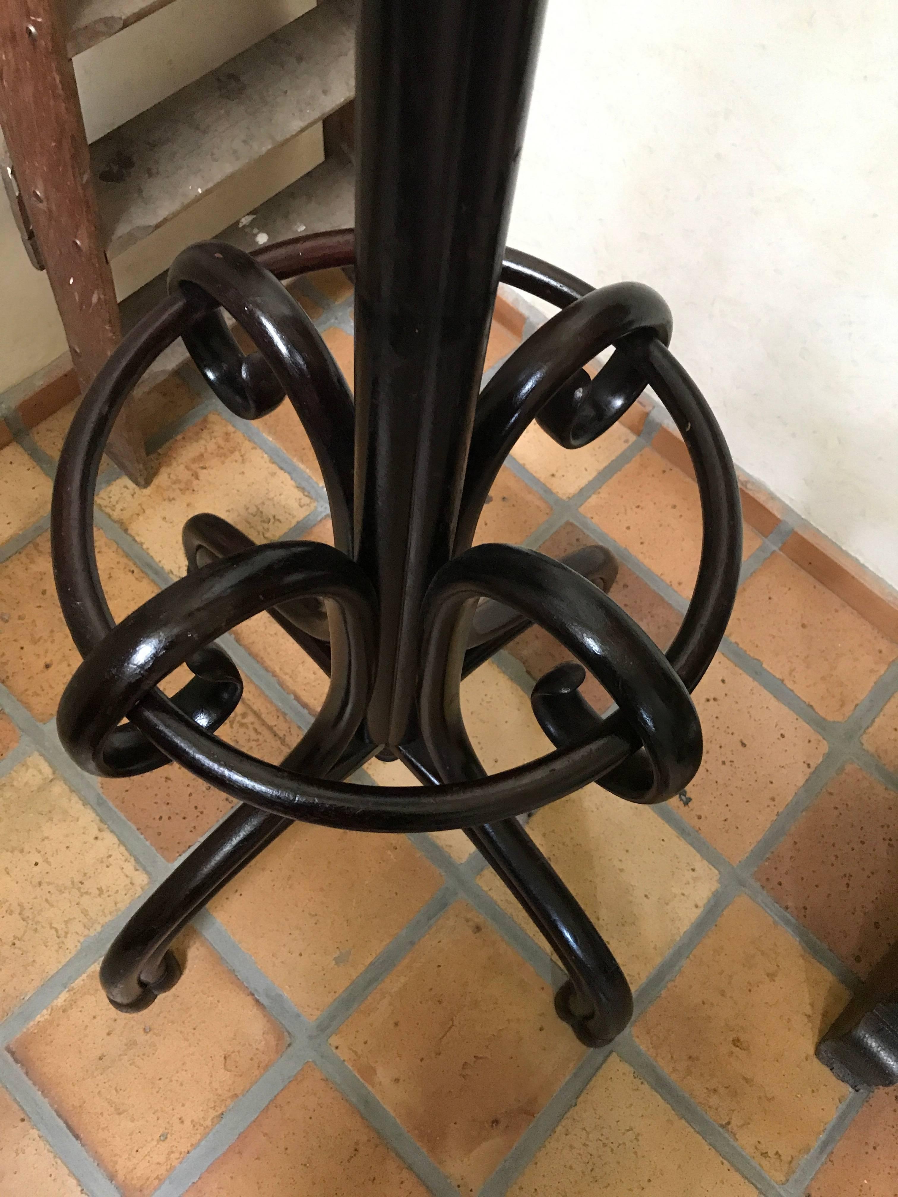 Art Nouveau Thonet  bentwood Nr 1 Standing Coat and Umbrella Rack Kleiderstock, 1880