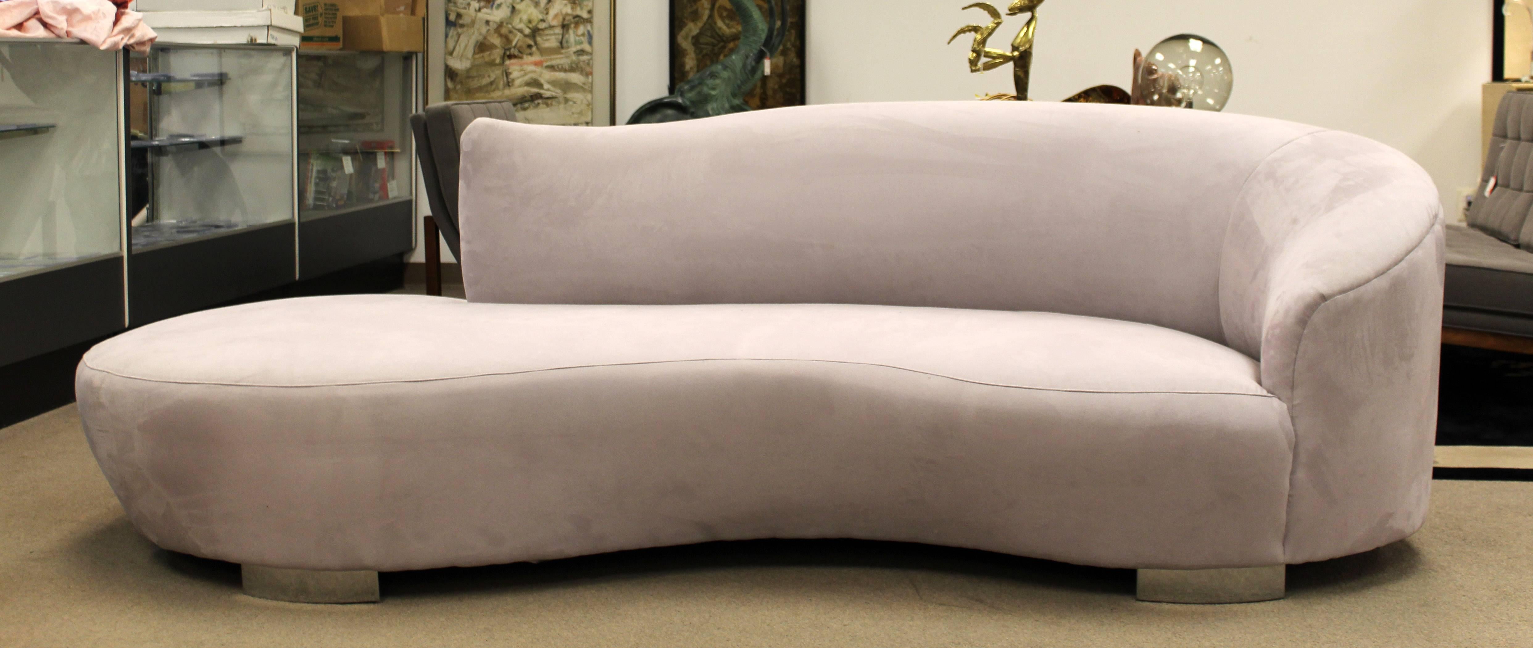 Mid-Century Modern Vladimir Kagan Curved Cloud Sofa with Chrome Base 1