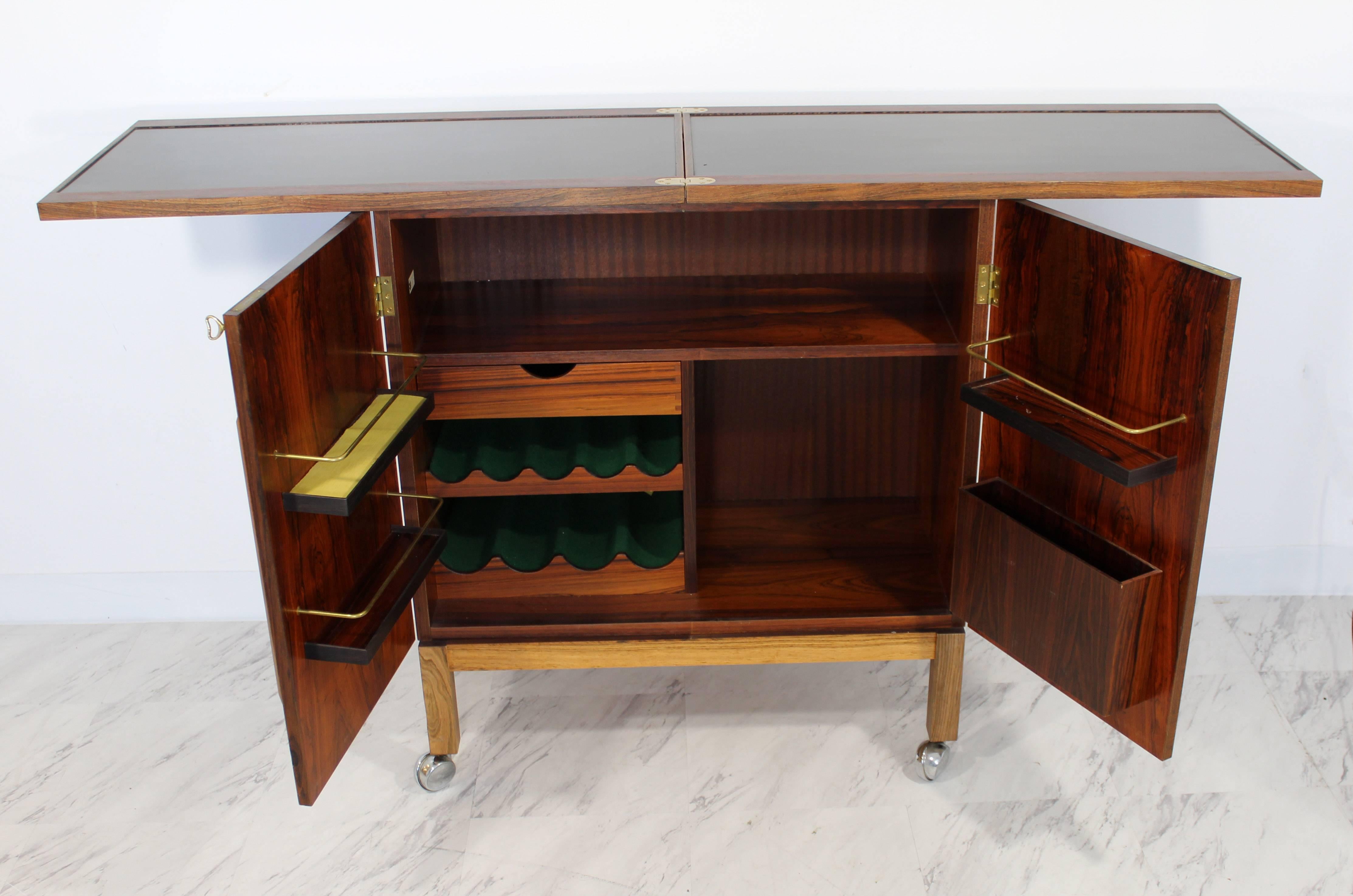 Mid-Century Modern Torbjørn Afdal Rosewood Flip-Top Norwegian Dry Bar, 1960s 2