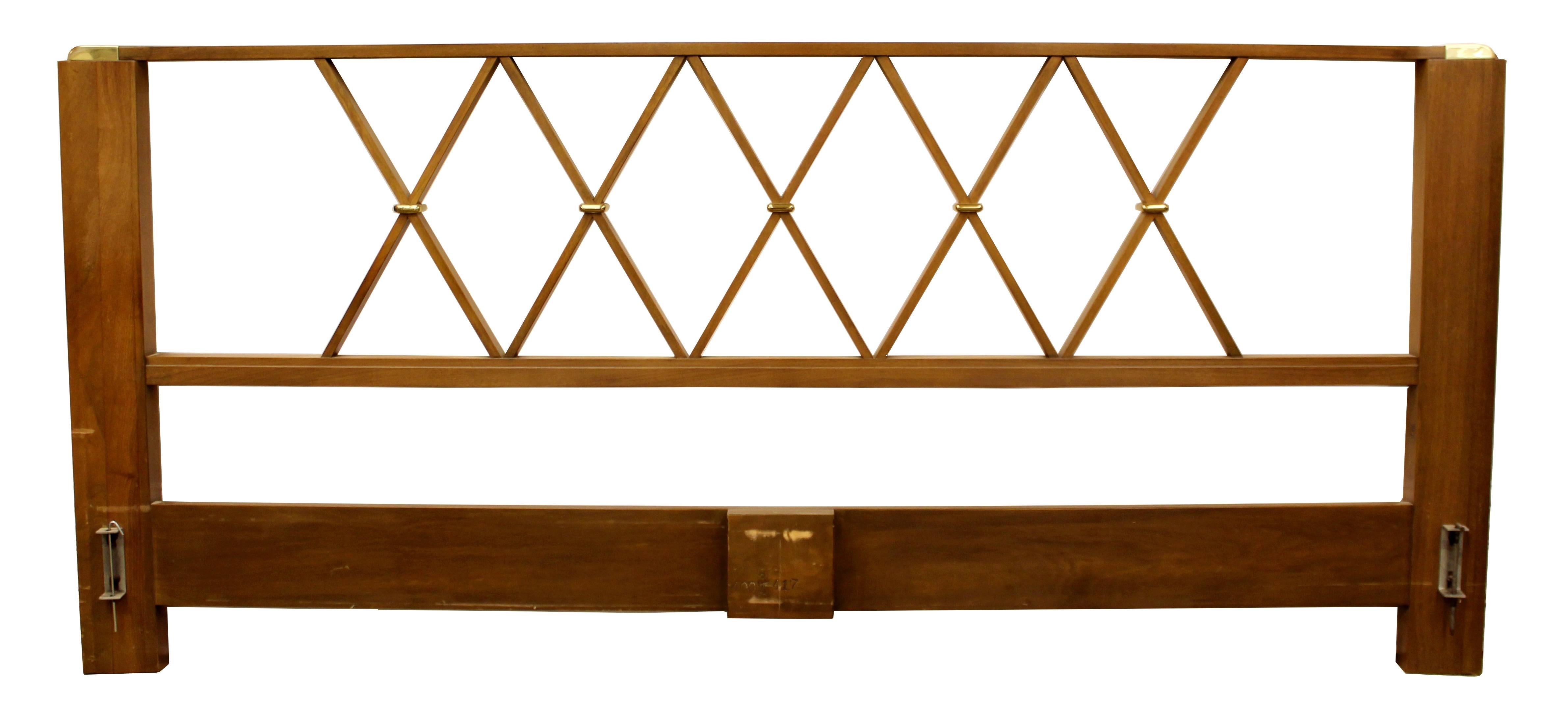 Mid-Century Modern Paul Frankl Satin Birch Emissary Complete Bedroom Set In Good Condition In Keego Harbor, MI