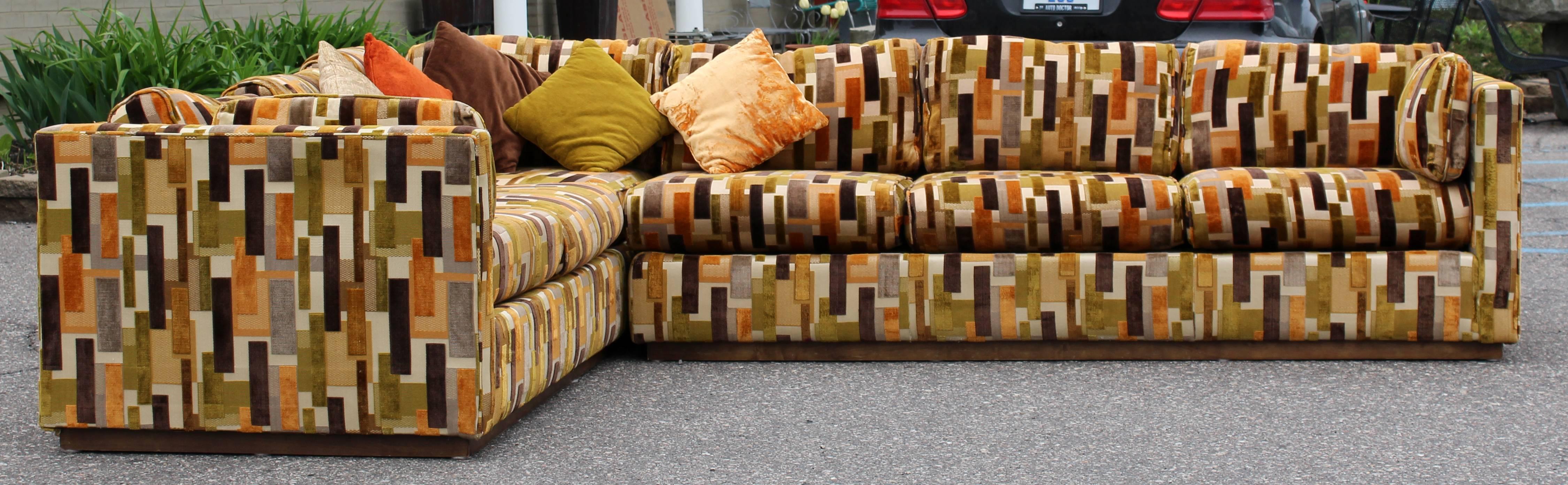 American Mid-Century Modern Milo Baughman Two-Piece Sectional Sofa, Larsen Style