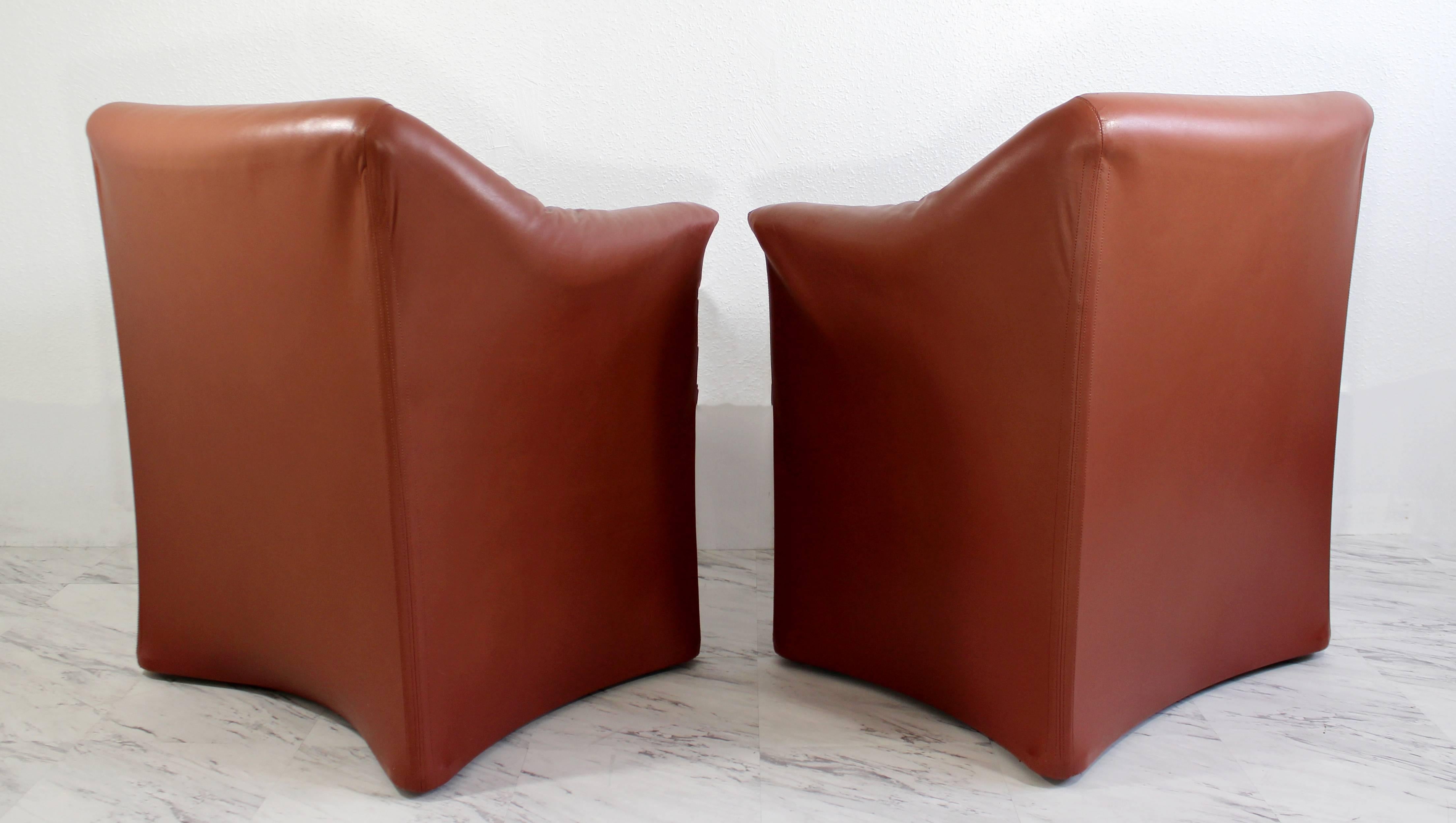 Mid-Century Modern Pair Tentazione Leather Lounge Chairs by Bellini for Cassina In Good Condition In Keego Harbor, MI