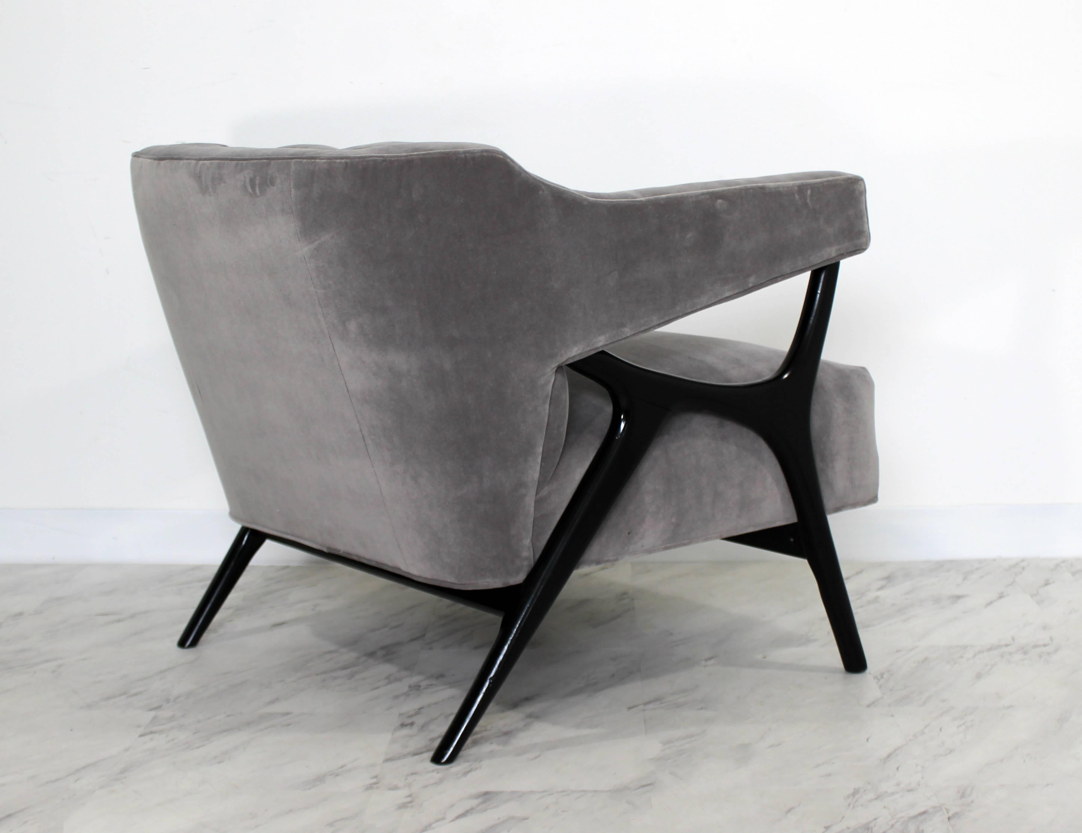 Mid-Century Modern Italian Sculptural Gray Velvet Lounge Armchair Parisi Style 2