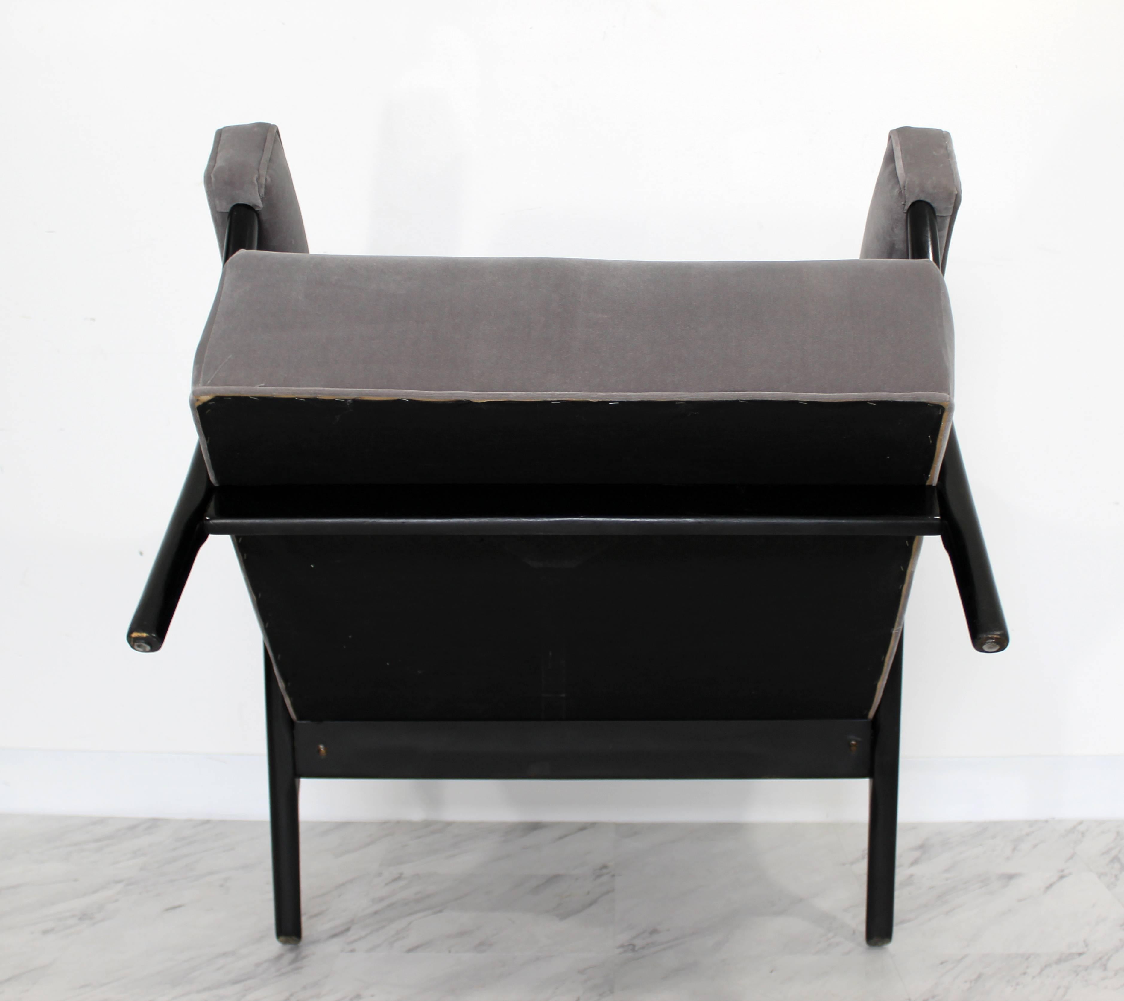 Mid-Century Modern Italian Sculptural Gray Velvet Lounge Armchair Parisi Style 4